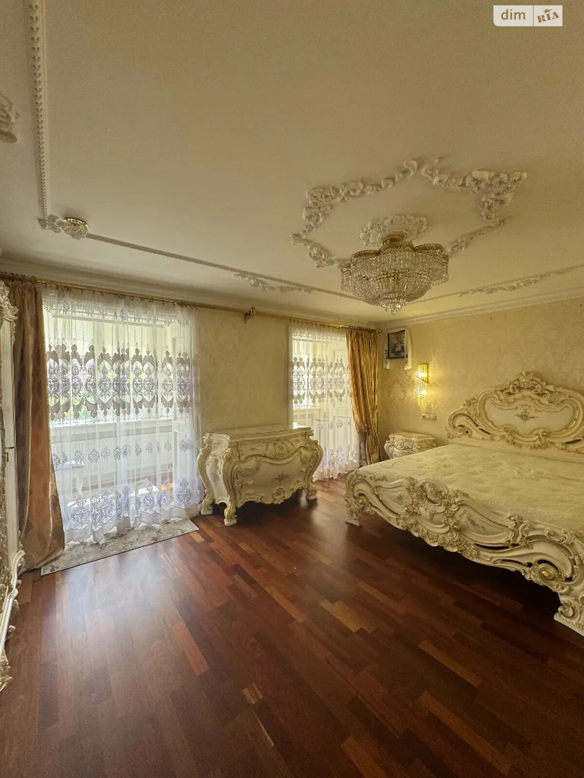 Продаж трикімнатної квартири в Дніпрі, на просп. Миру 4А, район Лівобережний фото 1 Продаж трикімнатної квартири в Дніпрі, на просп. Миру 4А, район Лівобережний фото 1