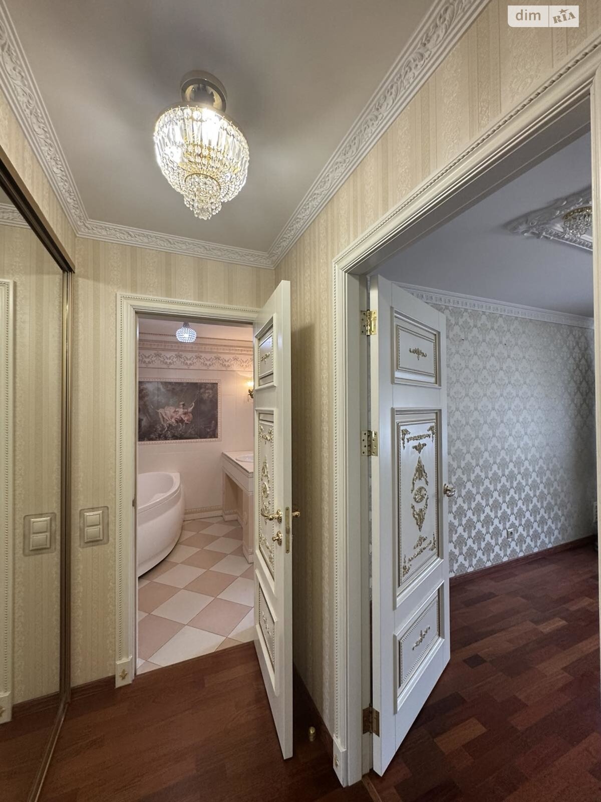 Продаж трикімнатної квартири в Дніпрі, на просп. Миру 4А, район Лівобережний фото 1 Продаж трикімнатної квартири в Дніпрі, на просп. Миру 4А, район Лівобережний фото 1