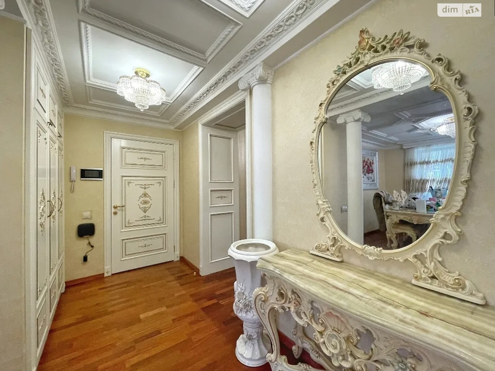 Продаж трикімнатної квартири в Дніпрі, на просп. Миру 4А, район Лівобережний фото 1 Продаж трикімнатної квартири в Дніпрі, на просп. Миру 4А, район Лівобережний фото 1
