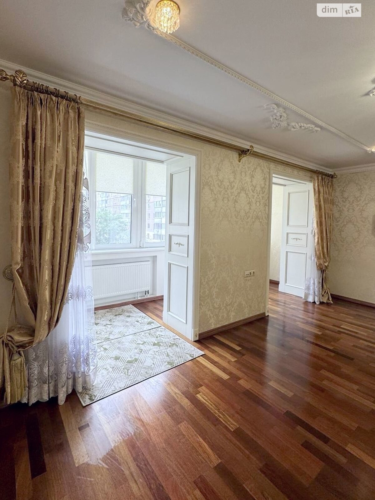 Продажа трехкомнатной квартиры в Днепре, на просп. Мира 4А, район Левобережный фото 1