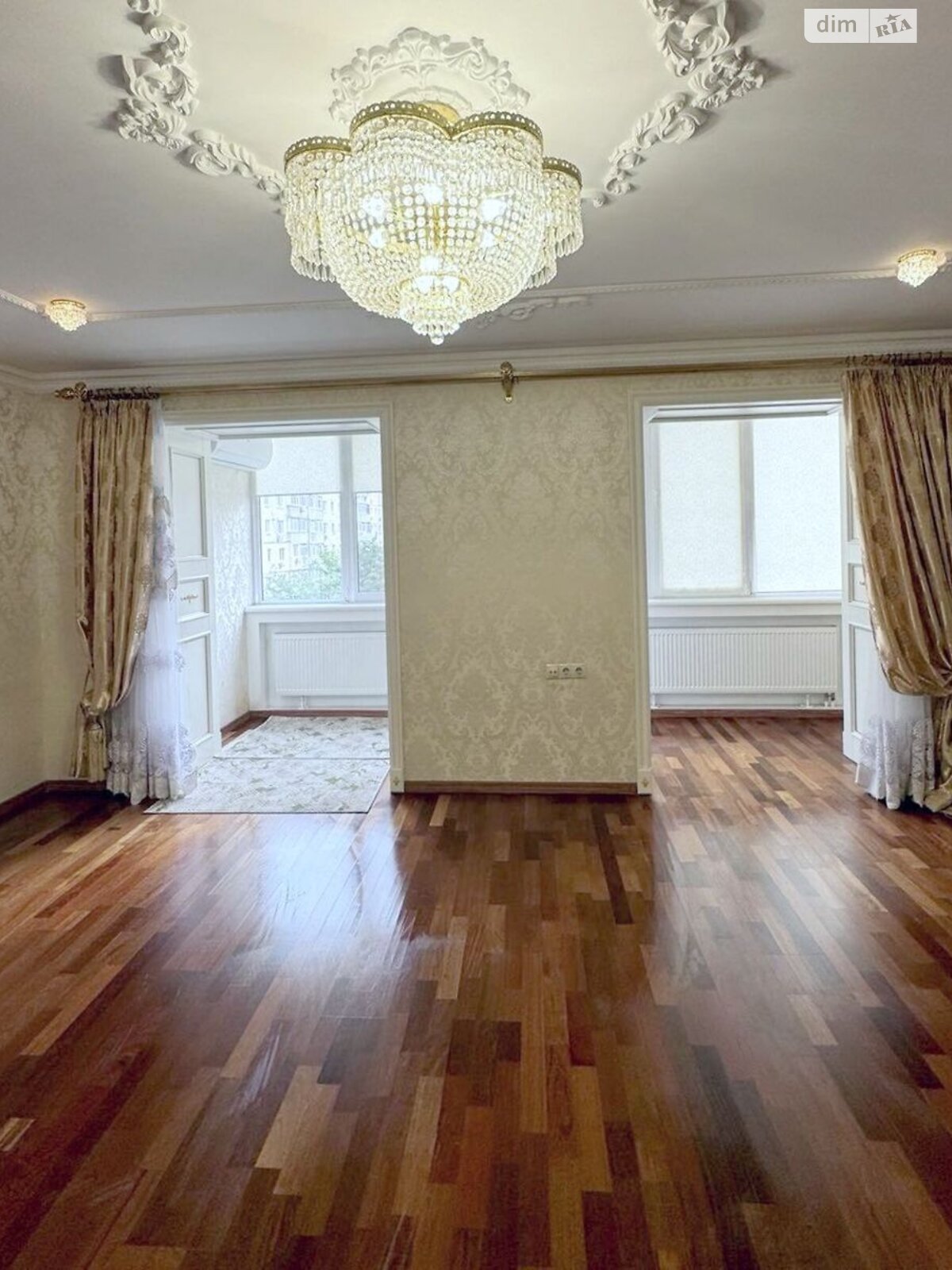 Продажа трехкомнатной квартиры в Днепре, на просп. Мира 4А, район Левобережный фото 1 Продажа трехкомнатной квартиры в Днепре, на просп. Мира 4А, район Левобережный фото 1