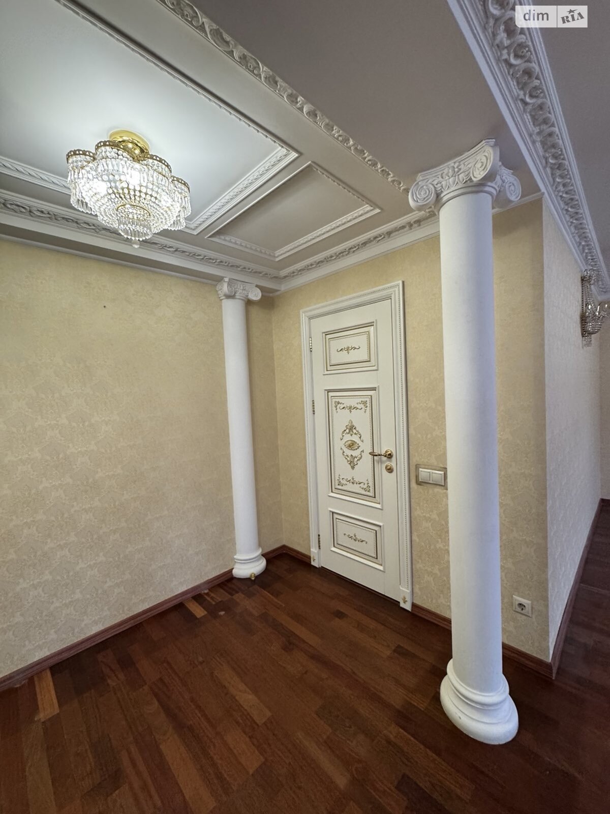 Продажа трехкомнатной квартиры в Днепре, на просп. Мира 4А, район Левобережный фото 1 Продажа трехкомнатной квартиры в Днепре, на просп. Мира 4А, район Левобережный фото 1
