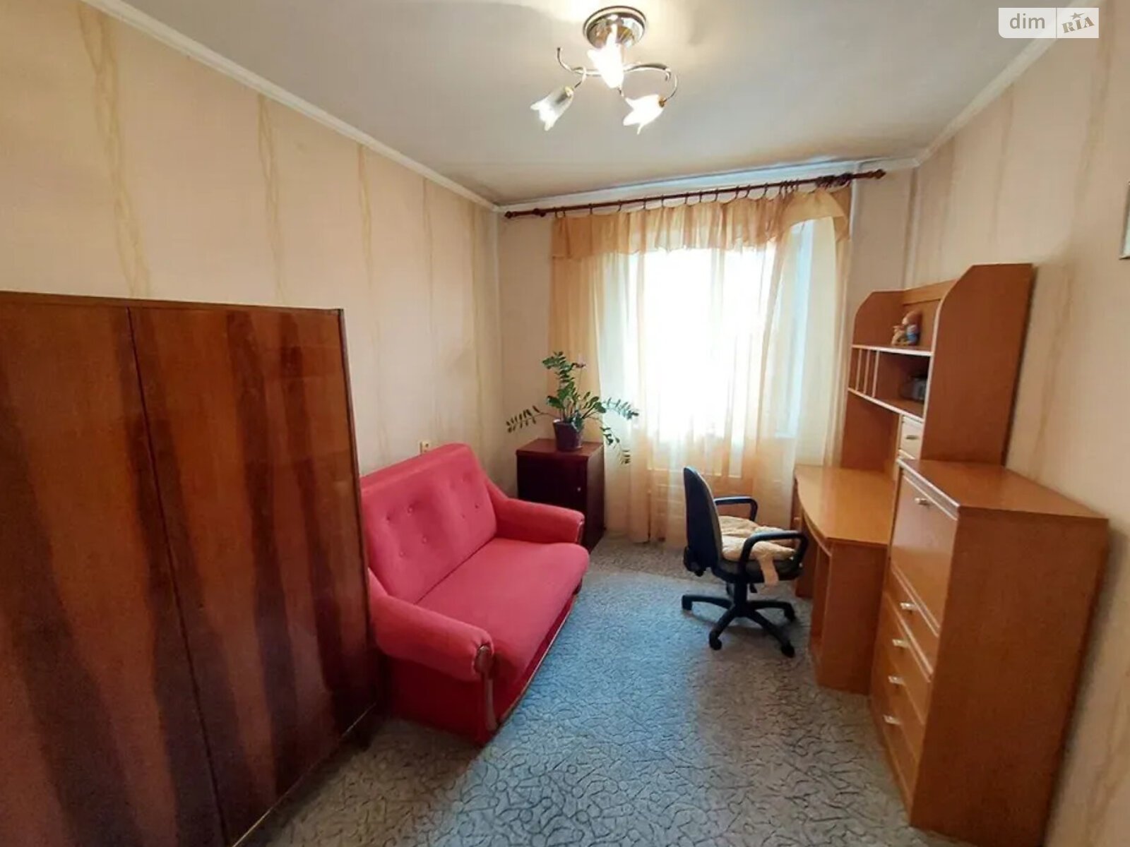Продаж трикімнатної квартири в Дніпрі, на просп. Миру 35, район Лівобережний фото 1 Продаж трикімнатної квартири в Дніпрі, на просп. Миру 35, район Лівобережний фото 1