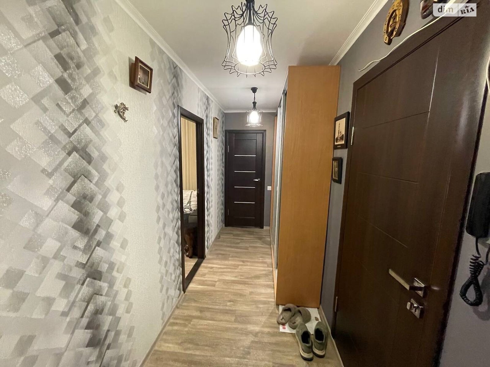 Продажа двухкомнатной квартиры в Днепре, на просп. Мира 21, район Левобережный фото 1 Продажа двухкомнатной квартиры в Днепре, на просп. Мира 21, район Левобережный фото 1