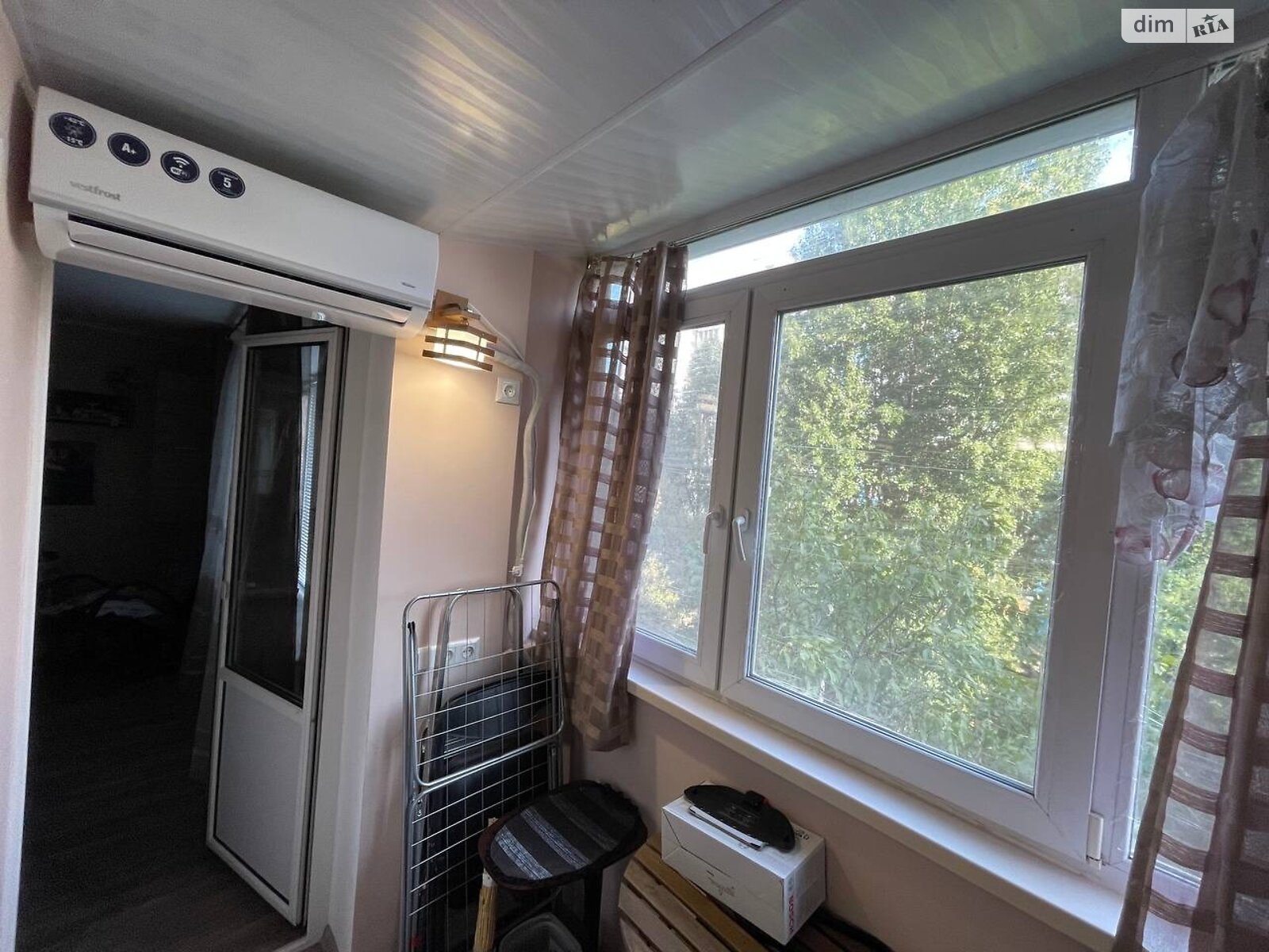 Продажа двухкомнатной квартиры в Днепре, на просп. Мира 21, район Левобережный фото 1 Продажа двухкомнатной квартиры в Днепре, на просп. Мира 21, район Левобережный фото 1