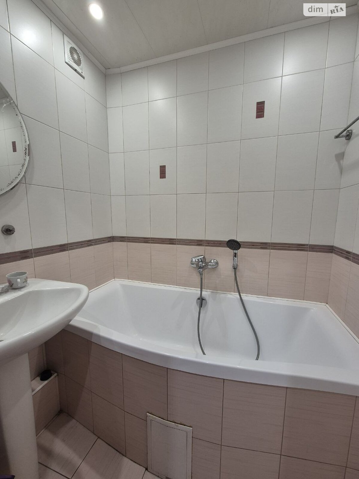 Продажа двухкомнатной квартиры в Днепре, на просп. Мира, район Левобережный фото 1 Продажа двухкомнатной квартиры в Днепре, на просп. Мира, район Левобережный фото 1