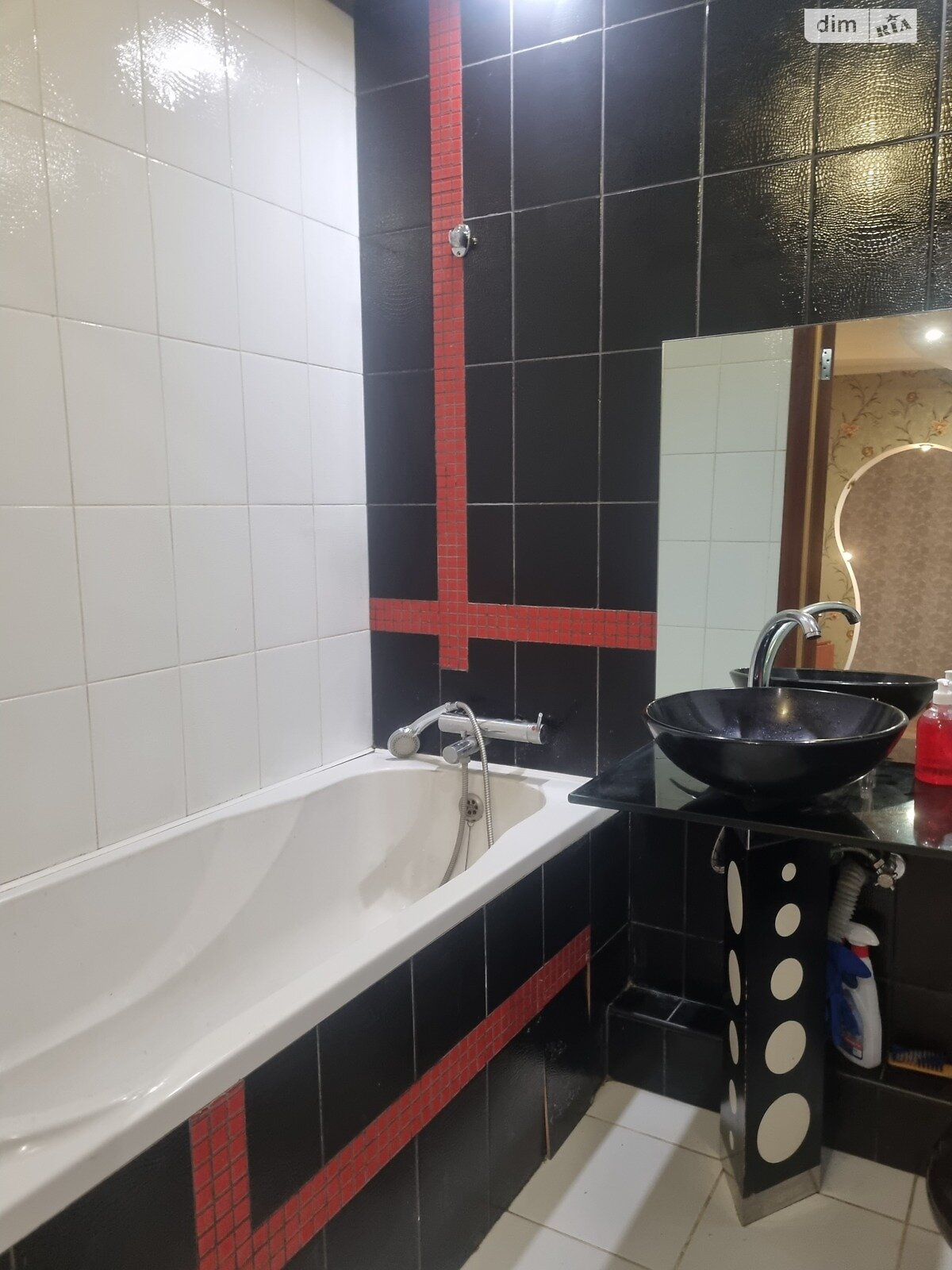 Продажа двухкомнатной квартиры в Днепре, на просп. Мира 18, район Левобережный фото 1 Продажа двухкомнатной квартиры в Днепре, на просп. Мира 18, район Левобережный фото 1