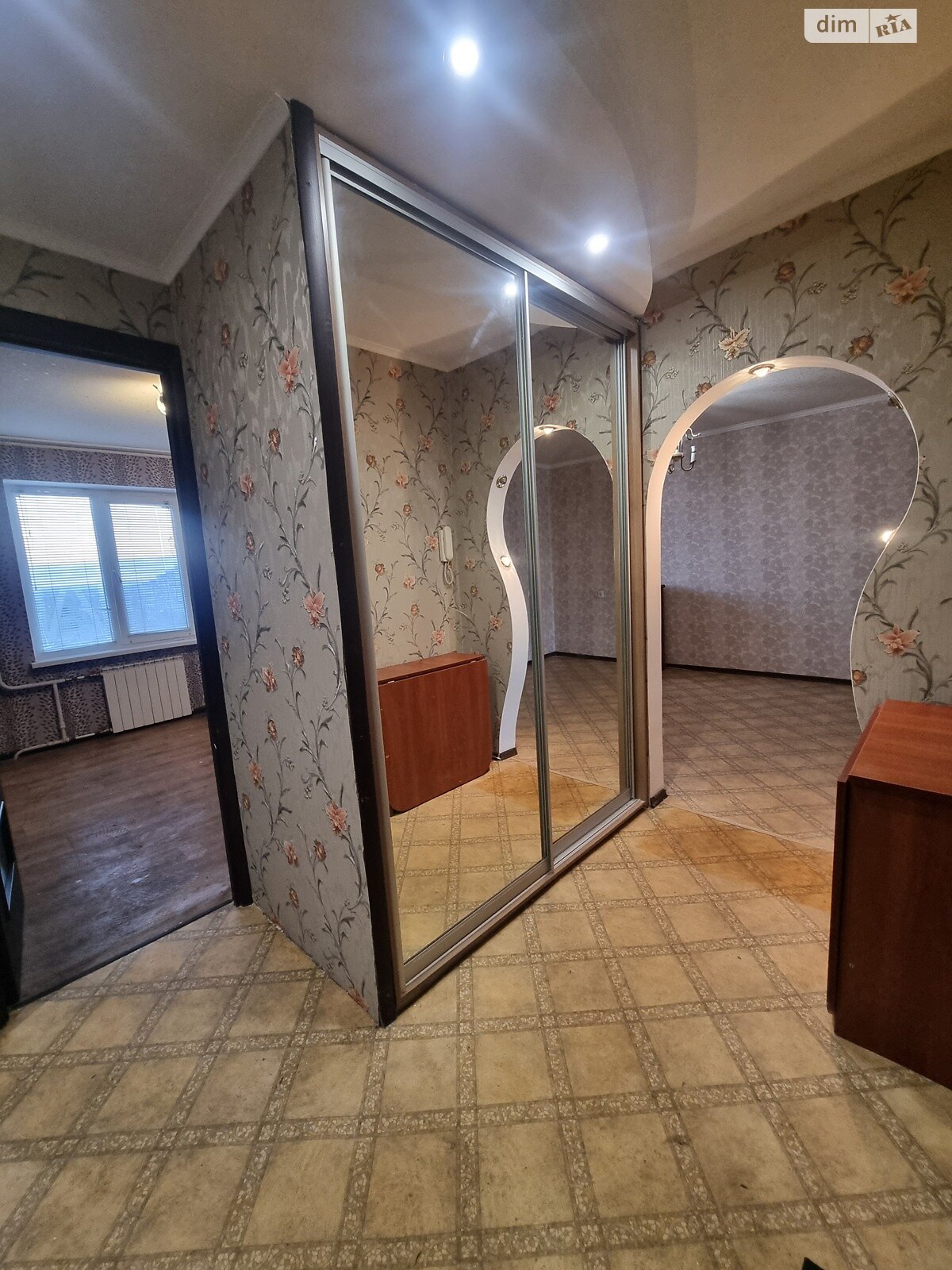 Продажа двухкомнатной квартиры в Днепре, на просп. Мира 18, район Левобережный фото 1 Продажа двухкомнатной квартиры в Днепре, на просп. Мира 18, район Левобережный фото 1