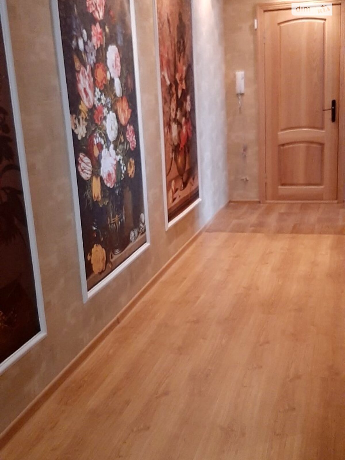 Продажа трехкомнатной квартиры в Днепре, на просп. Мира, район Левобережный фото 1 Продажа трехкомнатной квартиры в Днепре, на просп. Мира, район Левобережный фото 1