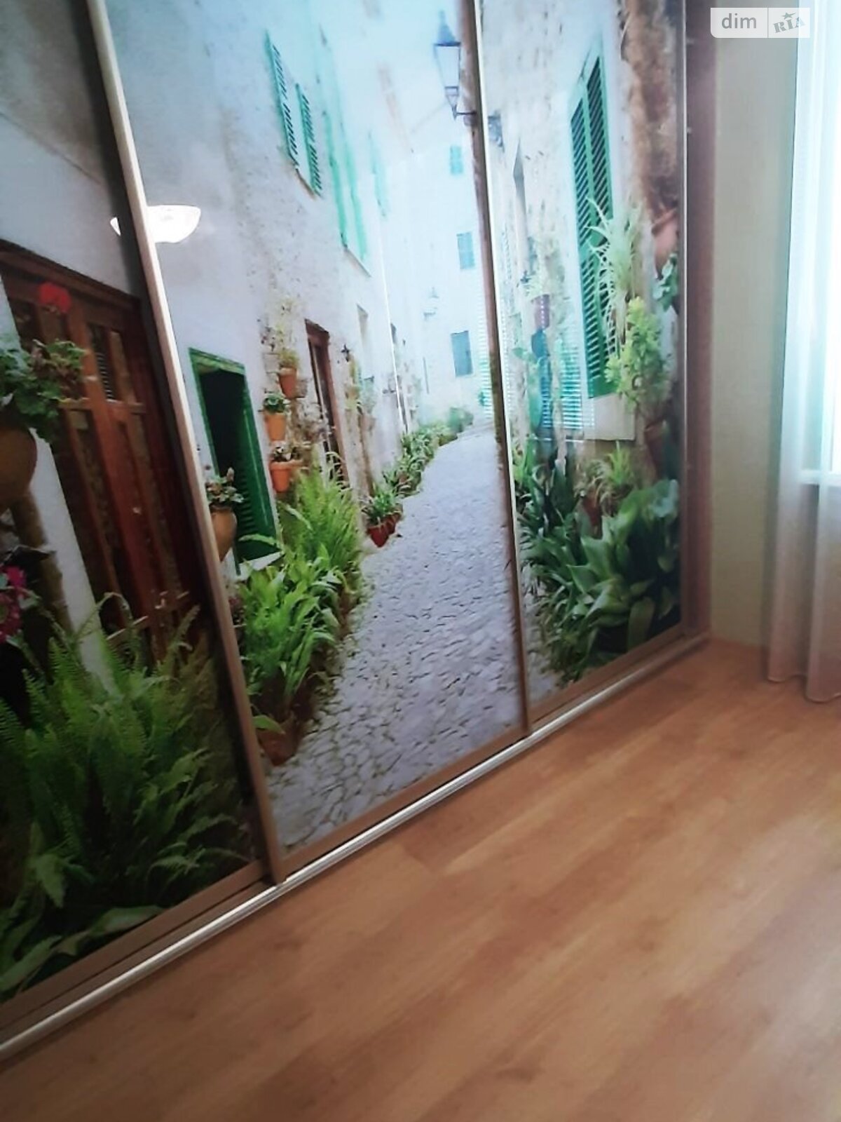 Продажа трехкомнатной квартиры в Днепре, на просп. Мира, район Левобережный фото 1 Продажа трехкомнатной квартиры в Днепре, на просп. Мира, район Левобережный фото 1