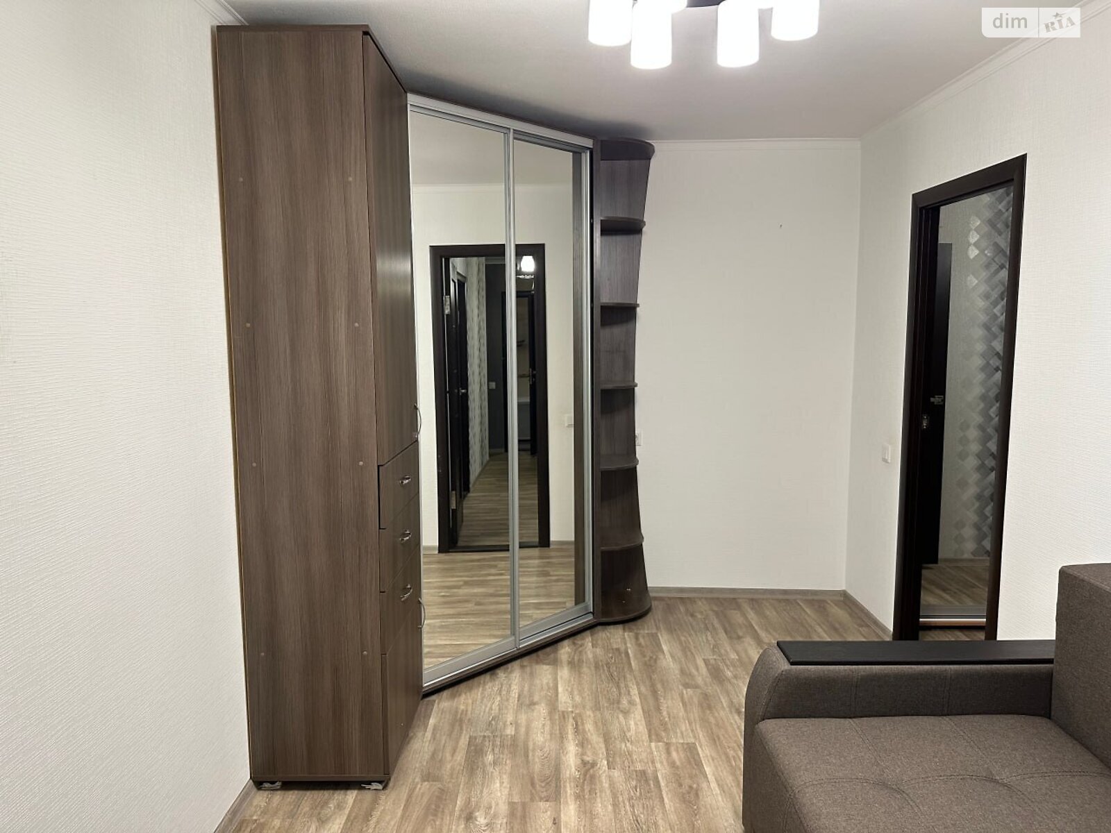 Продажа двухкомнатной квартиры в Днепре, на просп. Мира 21, район Левобережный фото 1 Продажа двухкомнатной квартиры в Днепре, на просп. Мира 21, район Левобережный фото 1