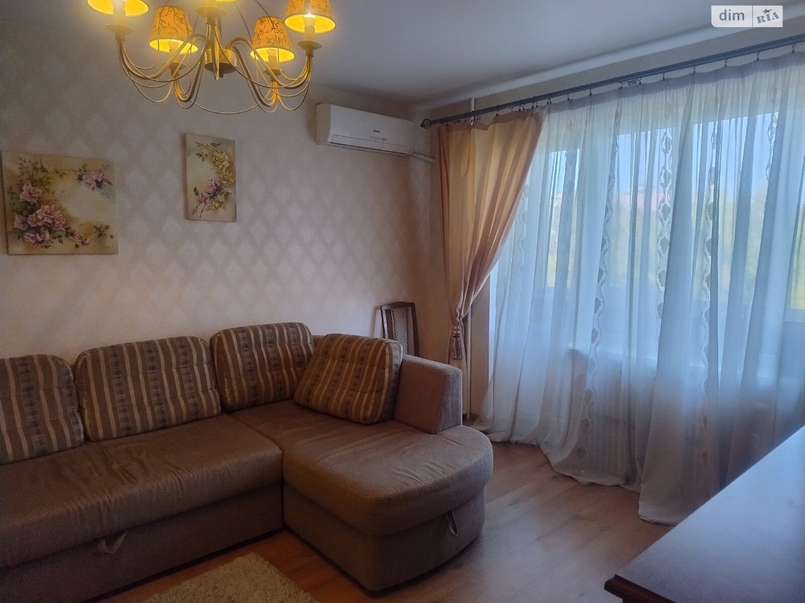 Продаж трикімнатної квартири в Дніпрі, на пров. Софії Крушельницької 5, район Лівобережний фото 1 Продаж трикімнатної квартири в Дніпрі, на пров. Софії Крушельницької 5, район Лівобережний фото 1