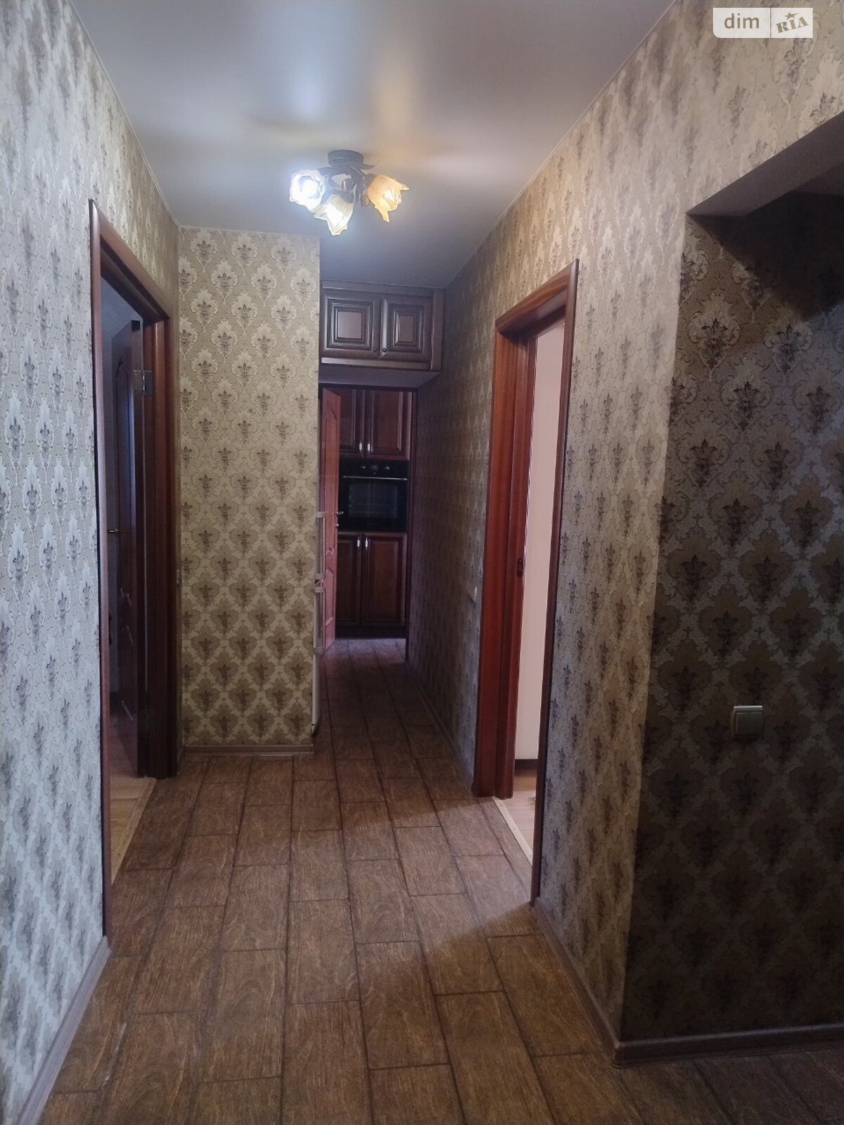 Продаж трикімнатної квартири в Дніпрі, на пров. Софії Крушельницької 5, район Лівобережний фото 1 Продаж трикімнатної квартири в Дніпрі, на пров. Софії Крушельницької 5, район Лівобережний фото 1