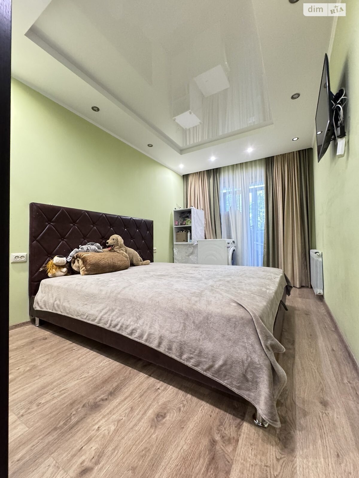 Продажа трехкомнатной квартиры в Днепре, на ул. Терещенковская 2, район Левобережный фото 1