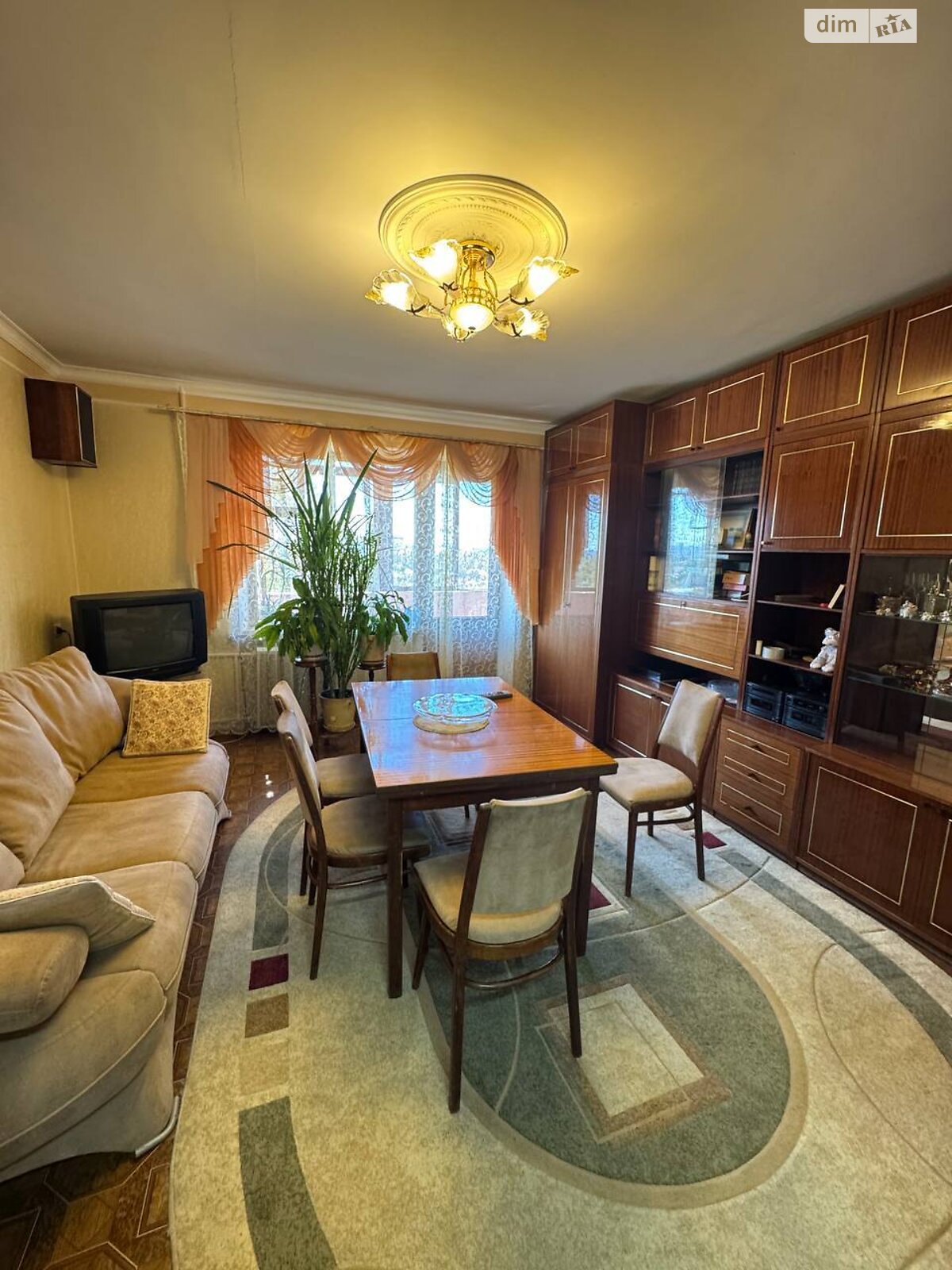 Продажа трехкомнатной квартиры в Днепре, на ул. Терещенковская 4, район Левобережный фото 1