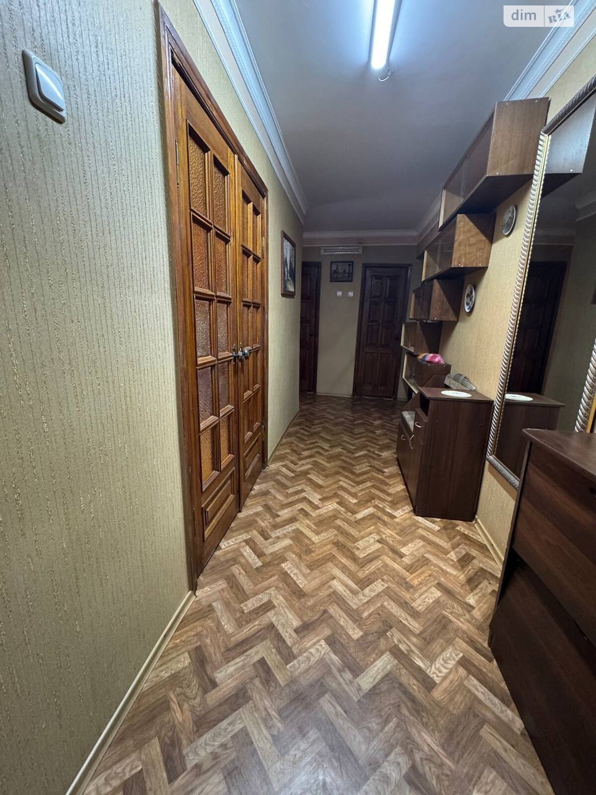 Продажа трехкомнатной квартиры в Днепре, на ул. Терещенковская 4, район Левобережный фото 1