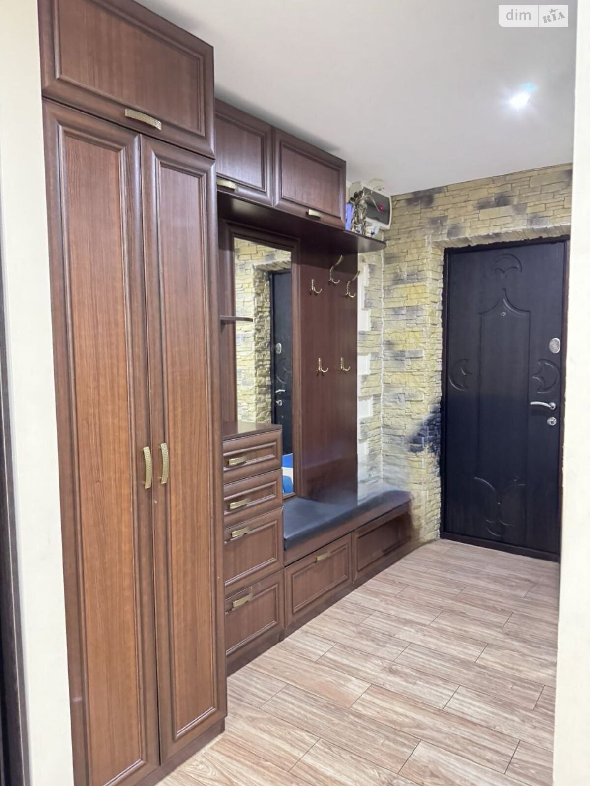 Продажа трехкомнатной квартиры в Днепре, на ул. Терещенковская 2, район Левобережный фото 1