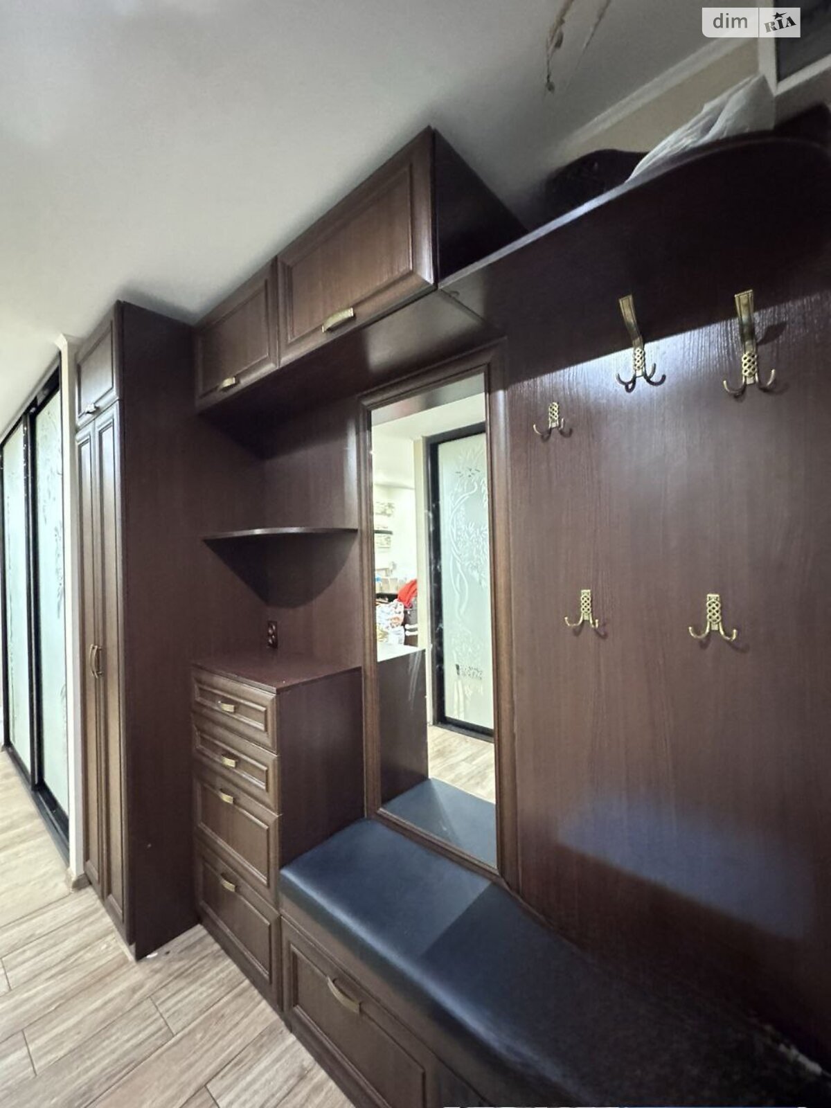 Продажа трехкомнатной квартиры в Днепре, на ул. Терещенковская 2, район Левобережный фото 1