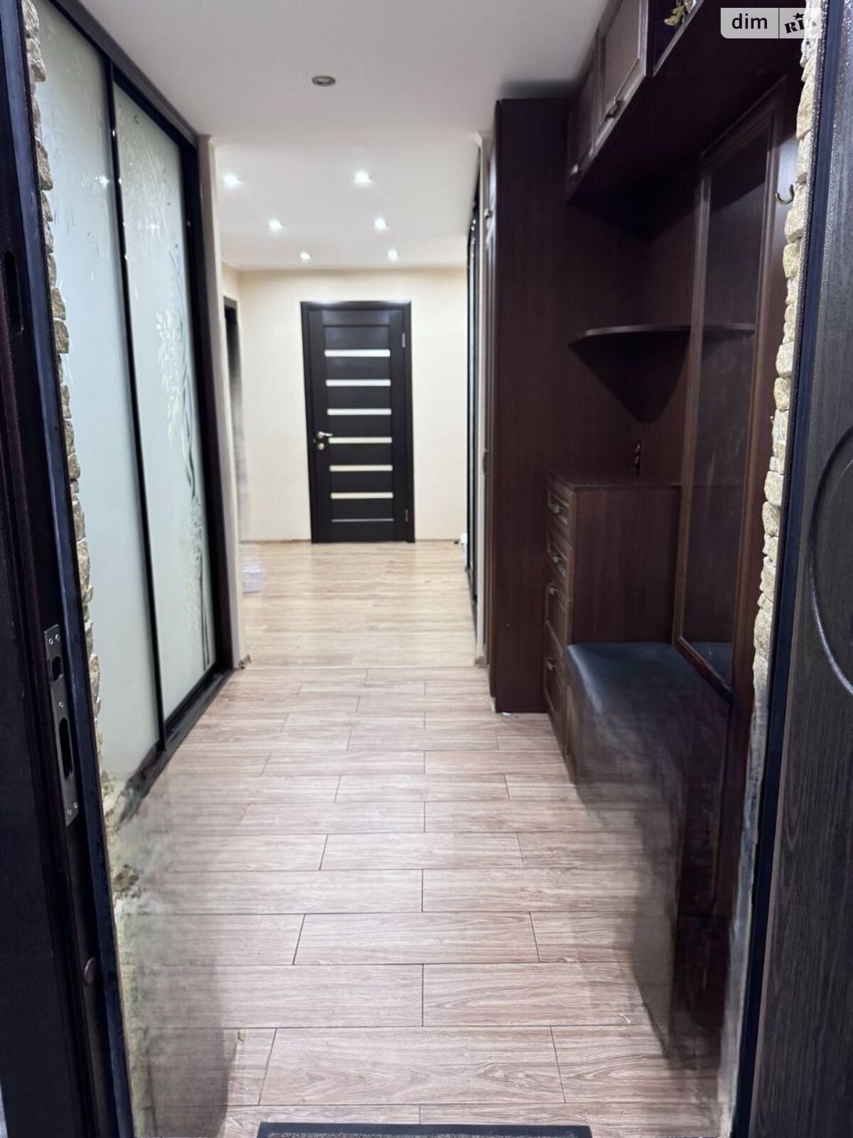 Продажа трехкомнатной квартиры в Днепре, на ул. Терещенковская 2, район Левобережный фото 1