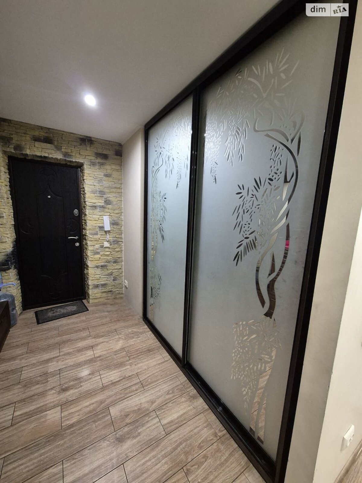 Продажа трехкомнатной квартиры в Днепре, на ул. Терещенковская 2, район Левобережный фото 1
