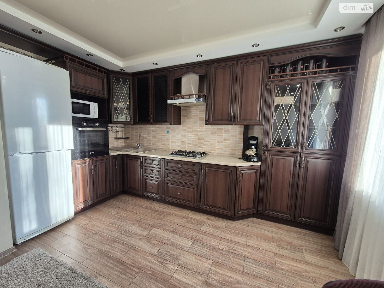 Продажа трехкомнатной квартиры в Днепре, на ул. Терещенковская 2, район Левобережный фото 1