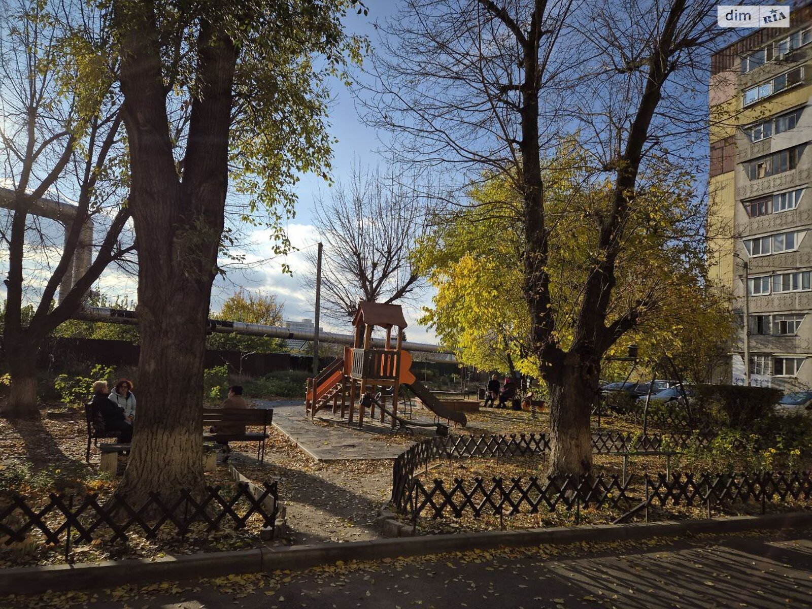 Продажа трехкомнатной квартиры в Днепре, на ул. Терещенковская 2, район Левобережный фото 1