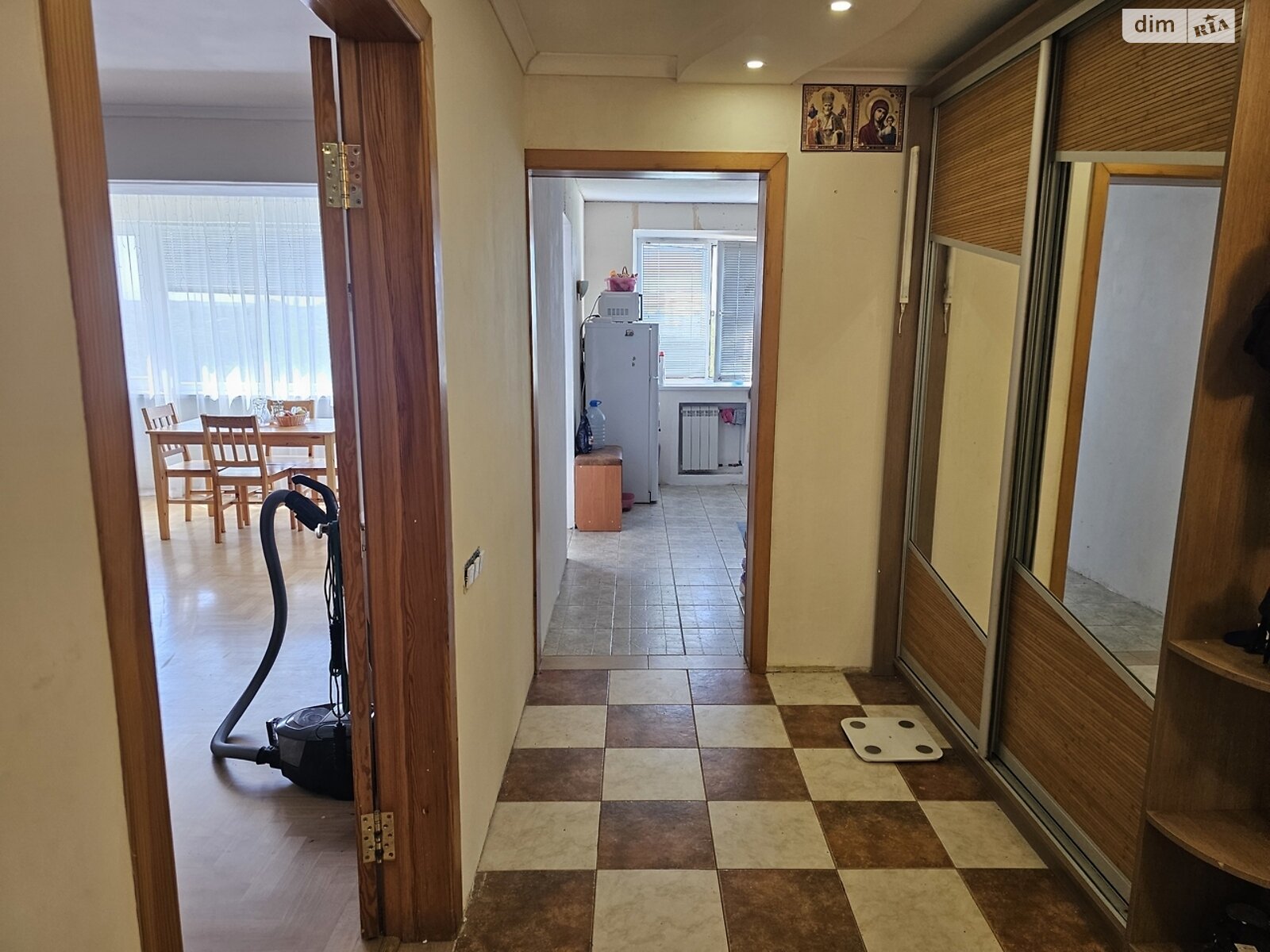 Продажа трехкомнатной квартиры в Днепре, на ул. Юрия Липы 19, район Левобережный фото 1 Продажа трехкомнатной квартиры в Днепре, на ул. Юрия Липы 19, район Левобережный фото 1