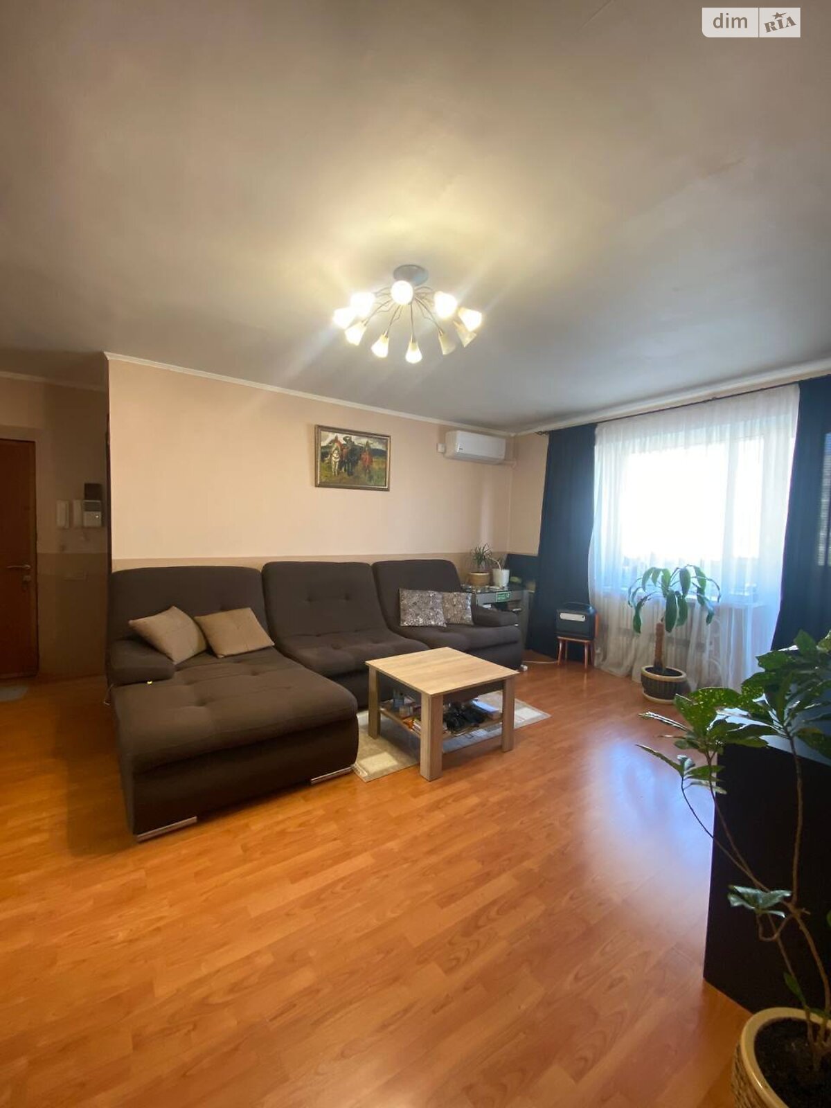 Продаж трикімнатної квартири в Дніпрі, на вул. Юрія Липи 7, район Лівобережний фото 1