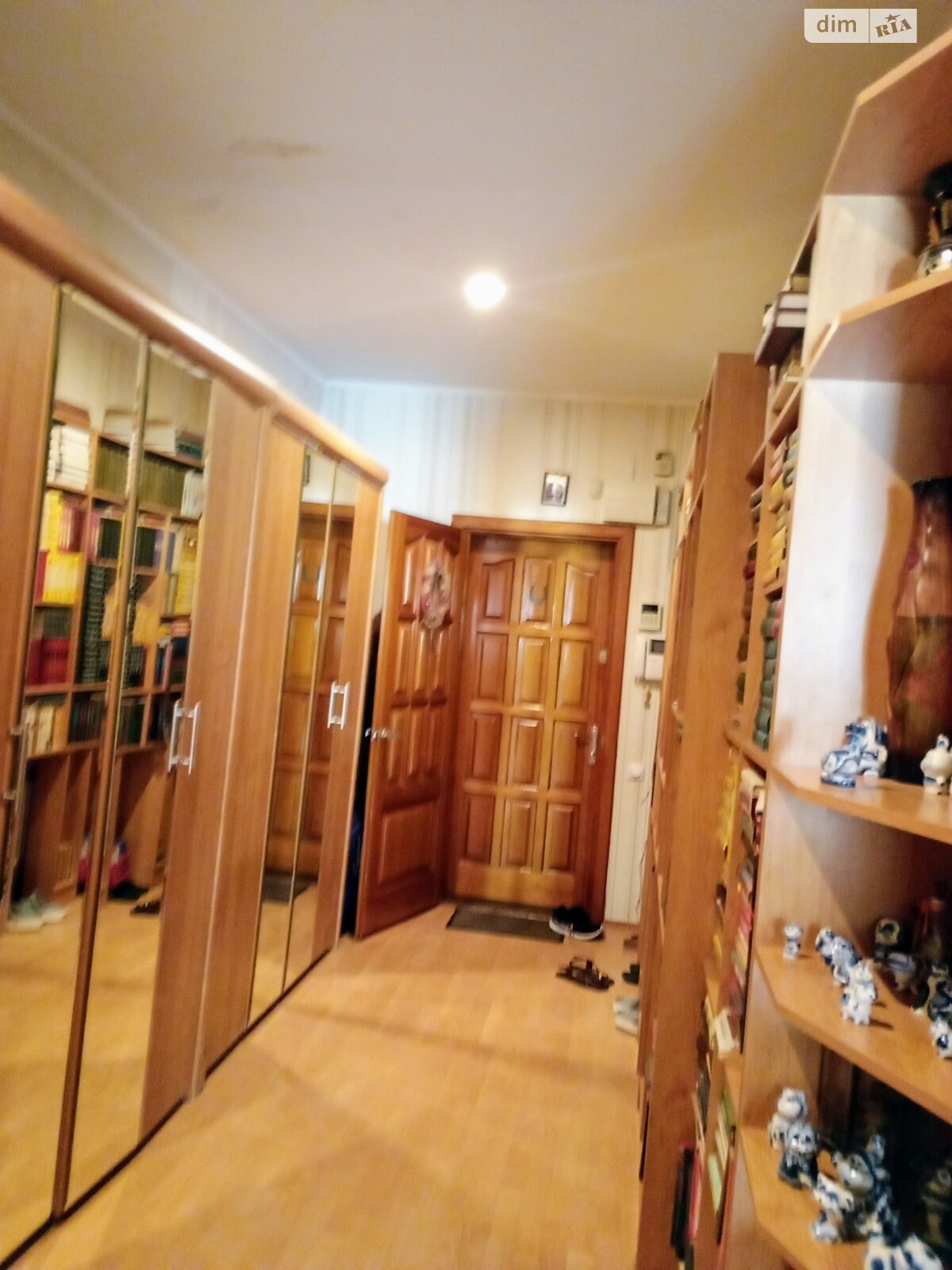 Продажа трехкомнатной квартиры в Днепре, на ул. Степана Рудницкого 11, район Ломовский фото 1