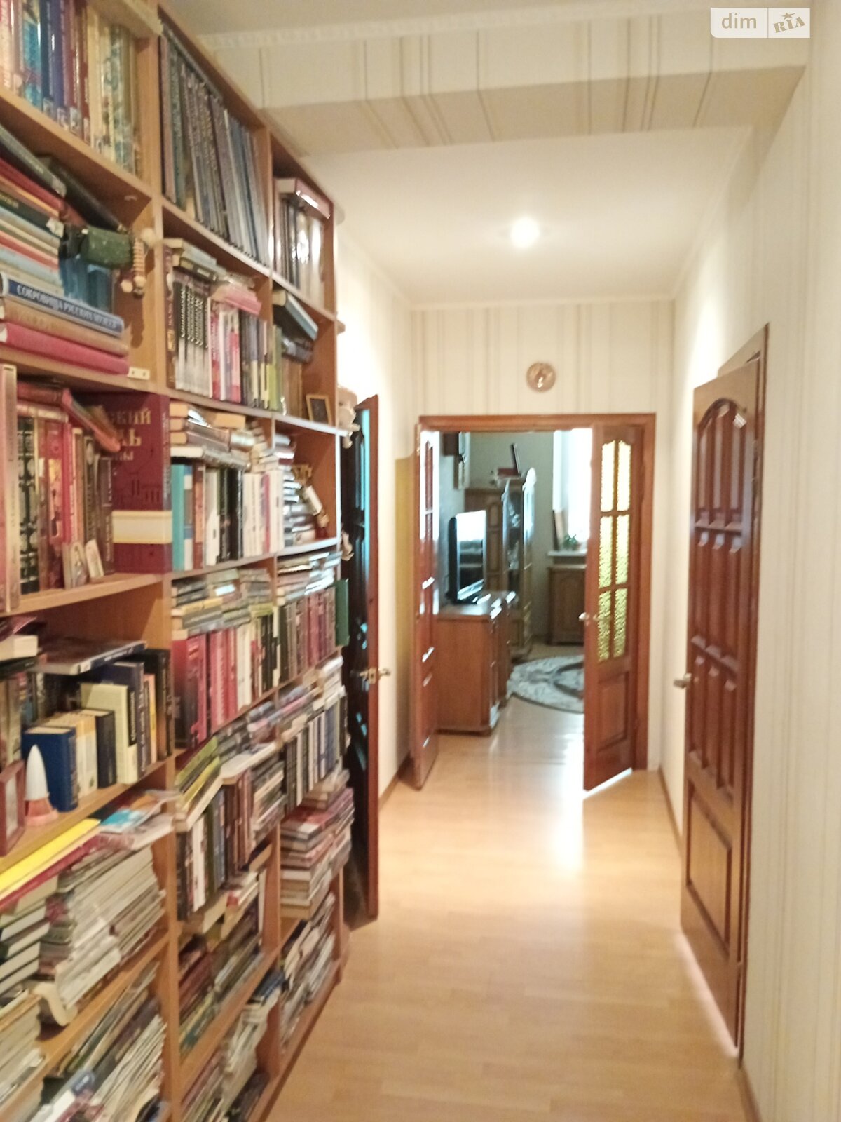 Продажа трехкомнатной квартиры в Днепре, на ул. Степана Рудницкого 11, район Ломовский фото 1