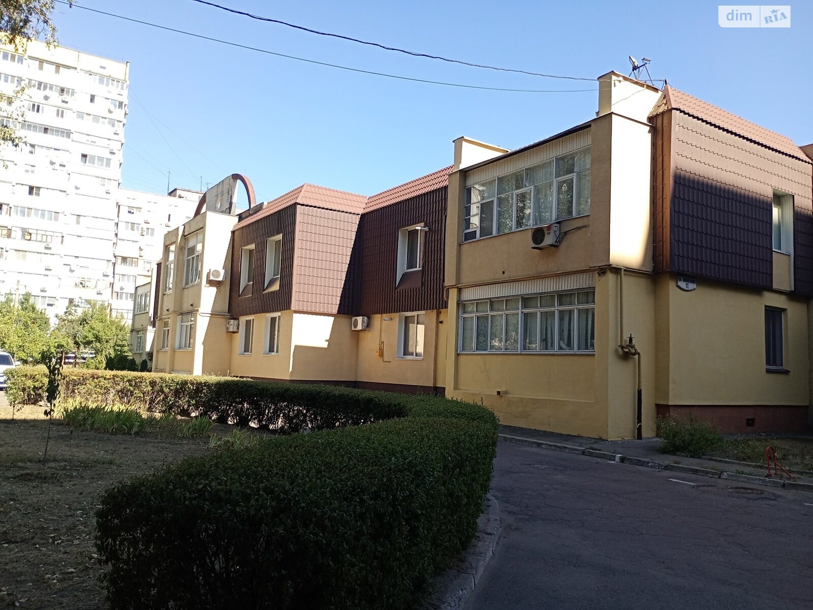 Продажа трехкомнатной квартиры в Днепре, на ул. Степана Рудницкого 11, район Ломовский фото 1