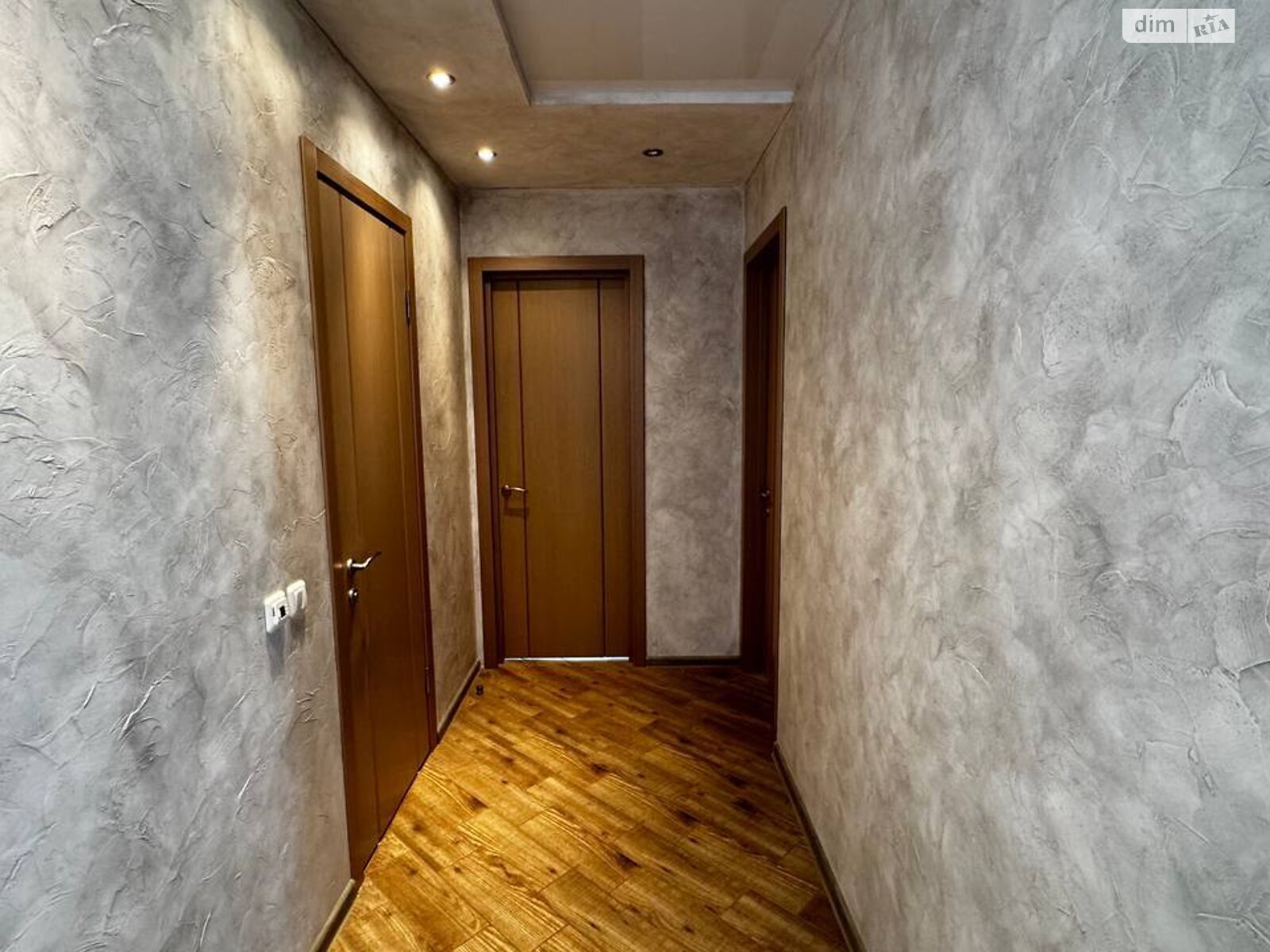 Продажа трехкомнатной квартиры в Днепре, на ул. Мандрыковская 51Л, район Мандрыкивка фото 1 Продажа трехкомнатной квартиры в Днепре, на ул. Мандрыковская 51Л, район Мандрыкивка фото 1
