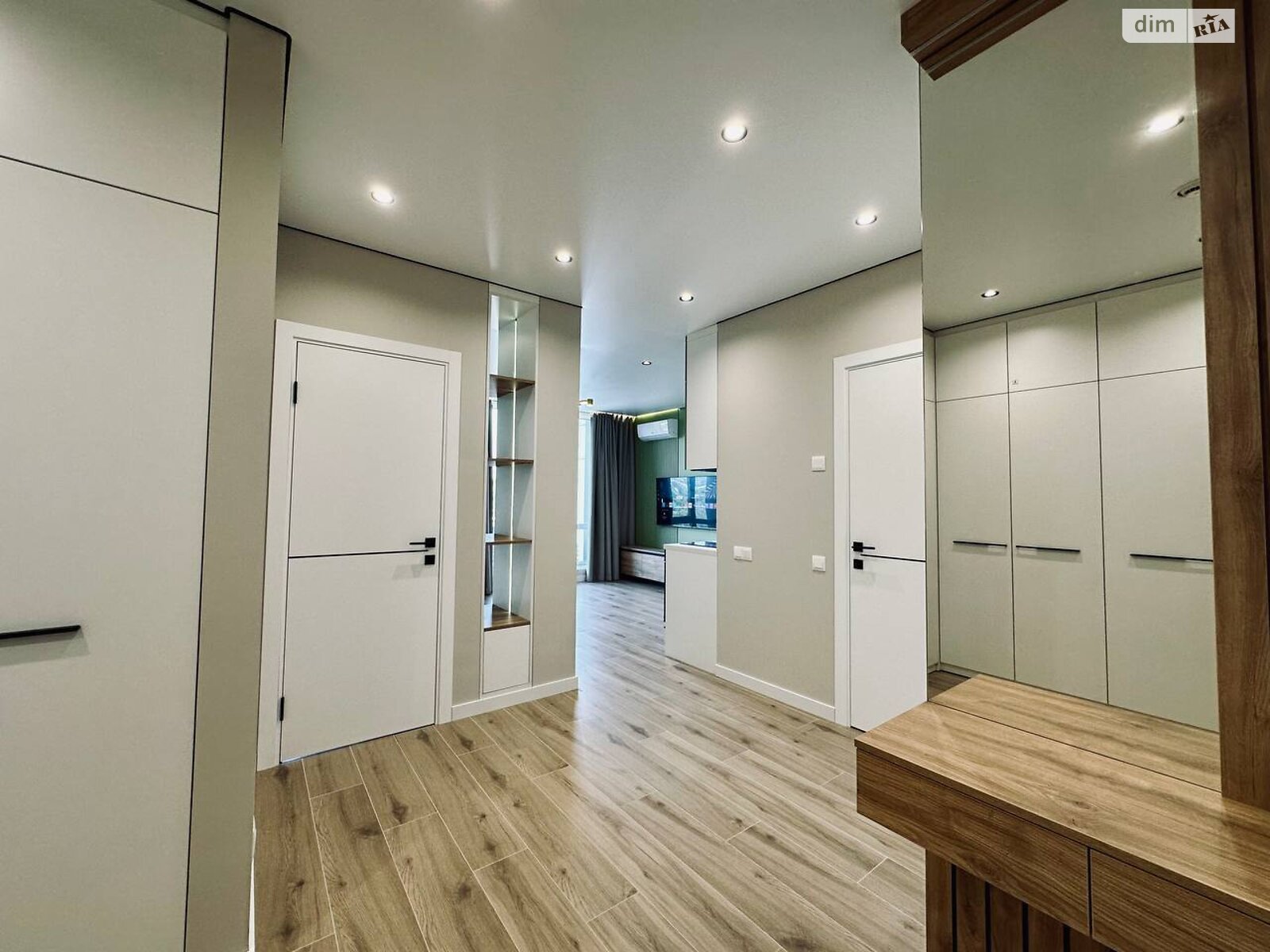 Продажа однокомнатной квартиры в Днепре, на ул. Набережная Победы 40Д, район Мандрыкивка фото 1