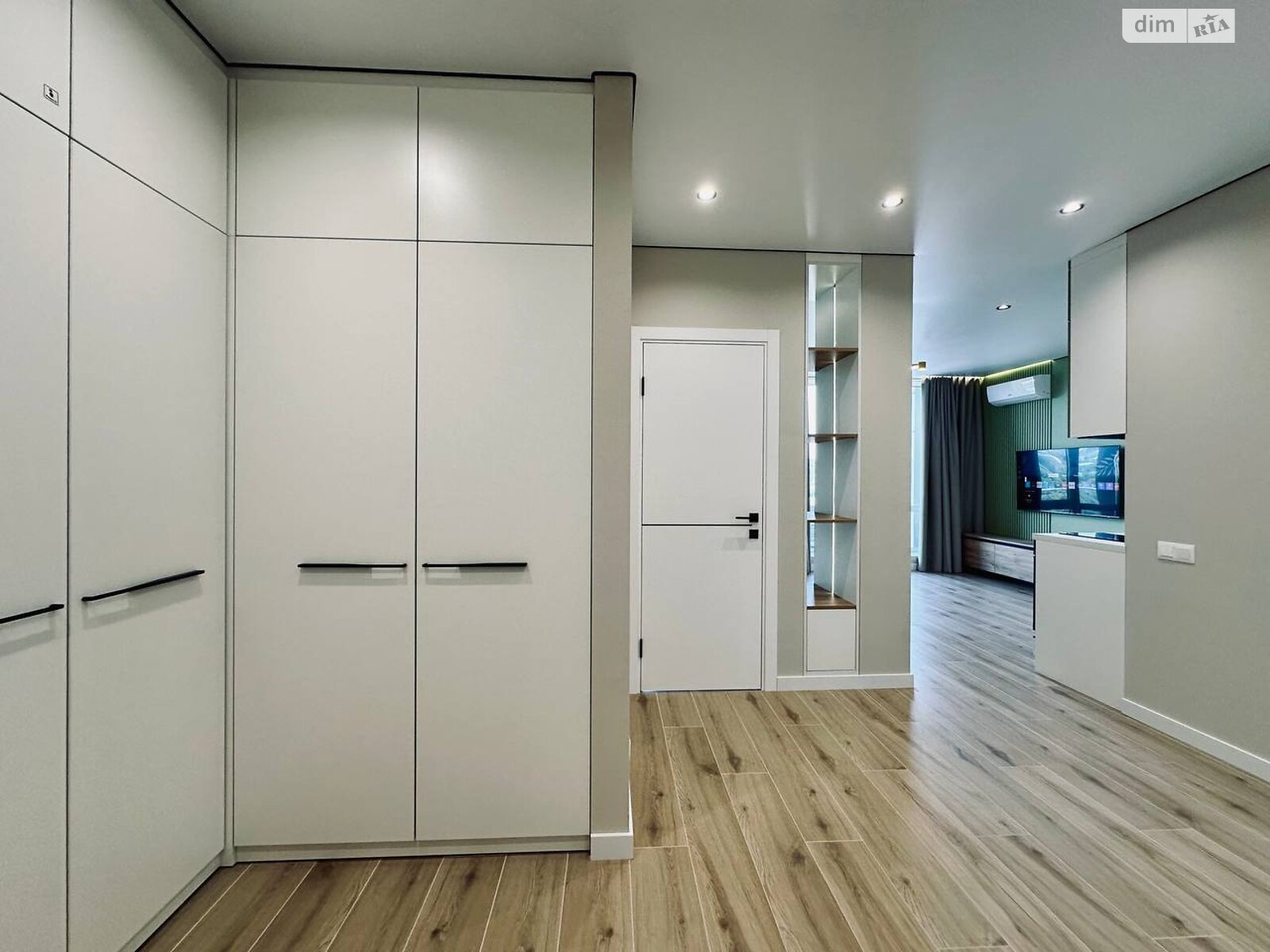 Продажа однокомнатной квартиры в Днепре, на ул. Набережная Победы 40Д, район Мандрыкивка фото 1