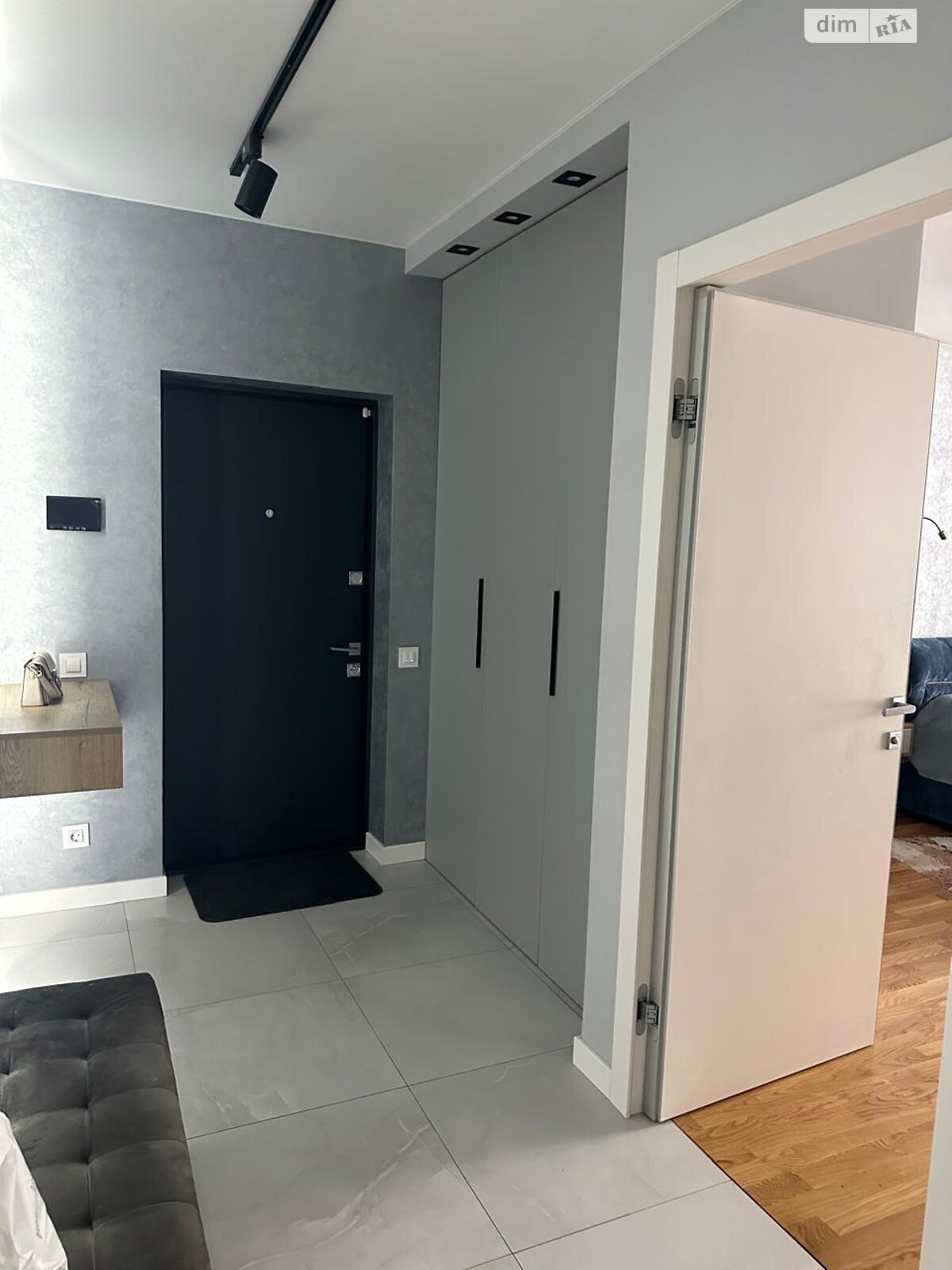 Продажа трехкомнатной квартиры в Днепре, на ул. Набережная Победы 42Ш, район Мандрыкивка фото 1 Продажа трехкомнатной квартиры в Днепре, на ул. Набережная Победы 42Ш, район Мандрыкивка фото 1