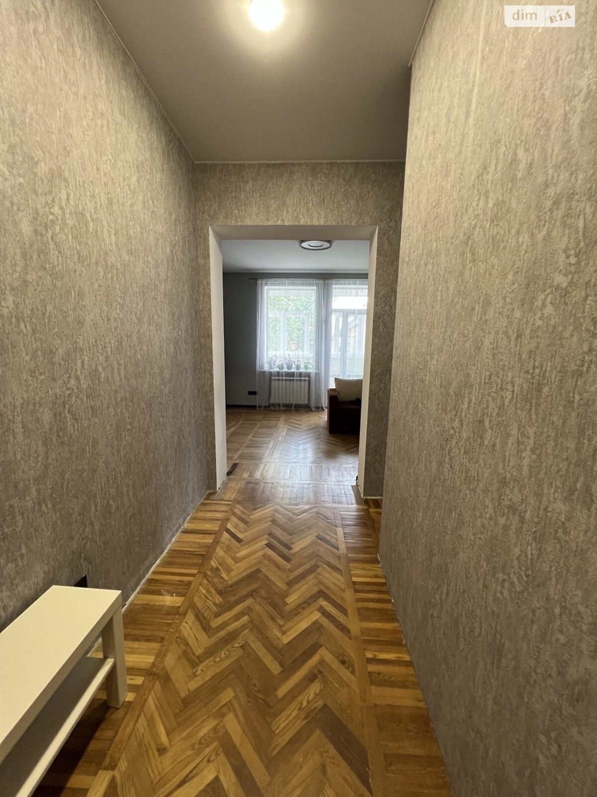 Продажа трехкомнатной квартиры в Днепре, на ул. Новоорловская, район Мазепы фото 1 Продажа трехкомнатной квартиры в Днепре, на ул. Новоорловская, район Мазепы фото 1
