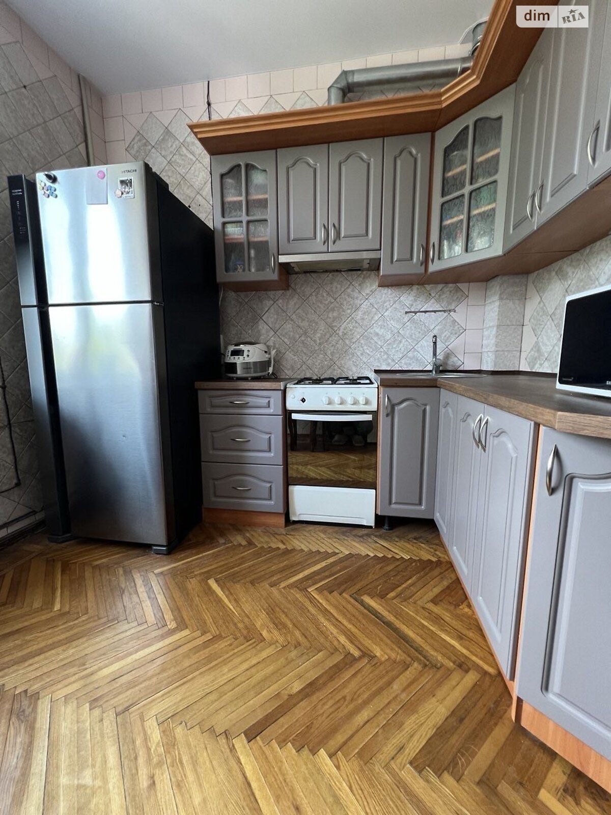 Продажа трехкомнатной квартиры в Днепре, на ул. Новоорловская, район Мазепы фото 1 Продажа трехкомнатной квартиры в Днепре, на ул. Новоорловская, район Мазепы фото 1
