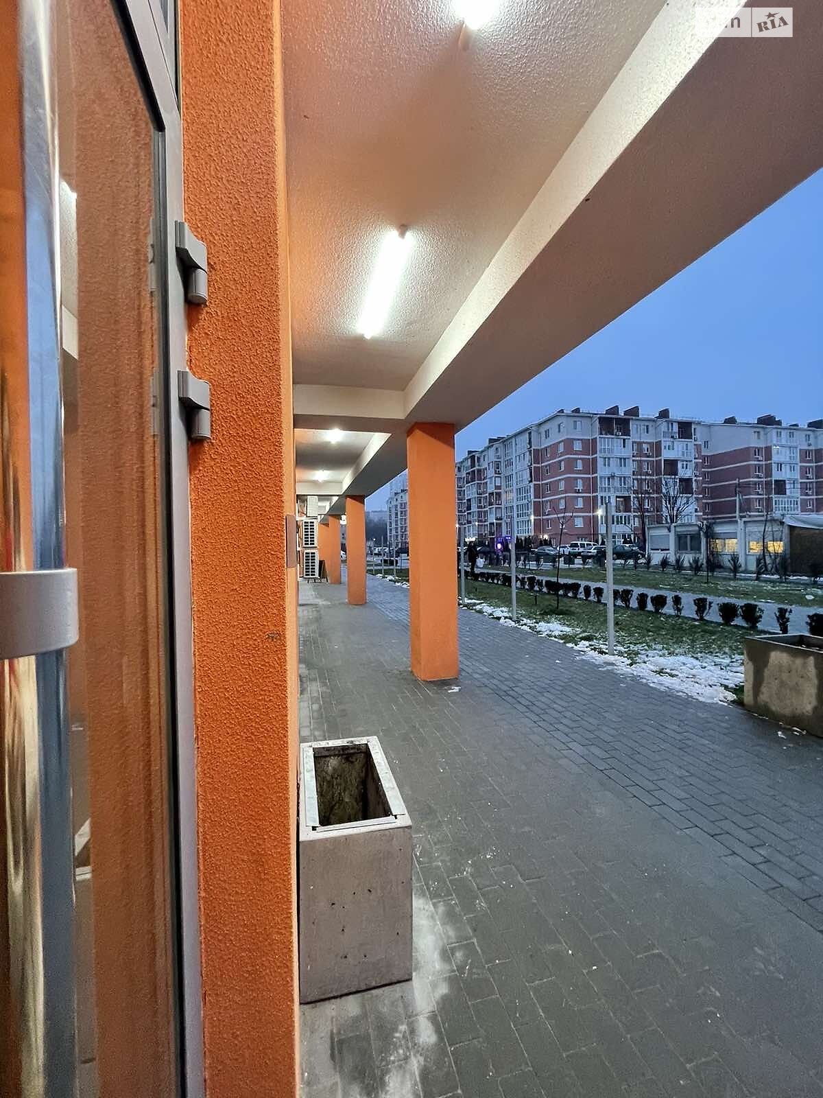 Продажа однокомнатной квартиры в Днепре, на просп. Мира 25, фото 1