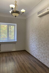 Продаж трикімнатної квартири в Дніпрі, на вул. Мостова, район Набережна фото 2