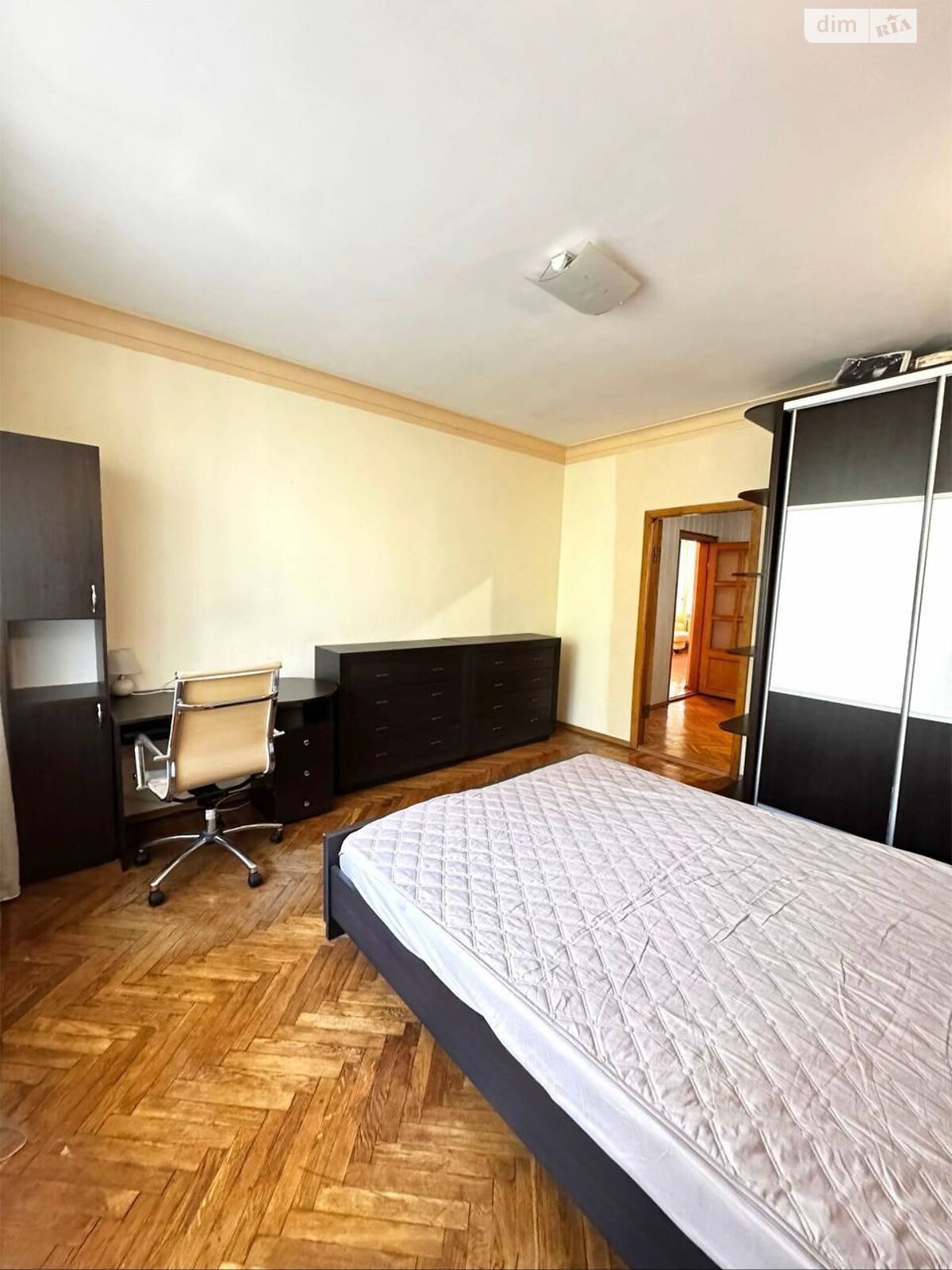 Продажа двухкомнатной квартиры в Днепре, на ул. Мудрого Ярослава князя 8, район Набережная фото 1