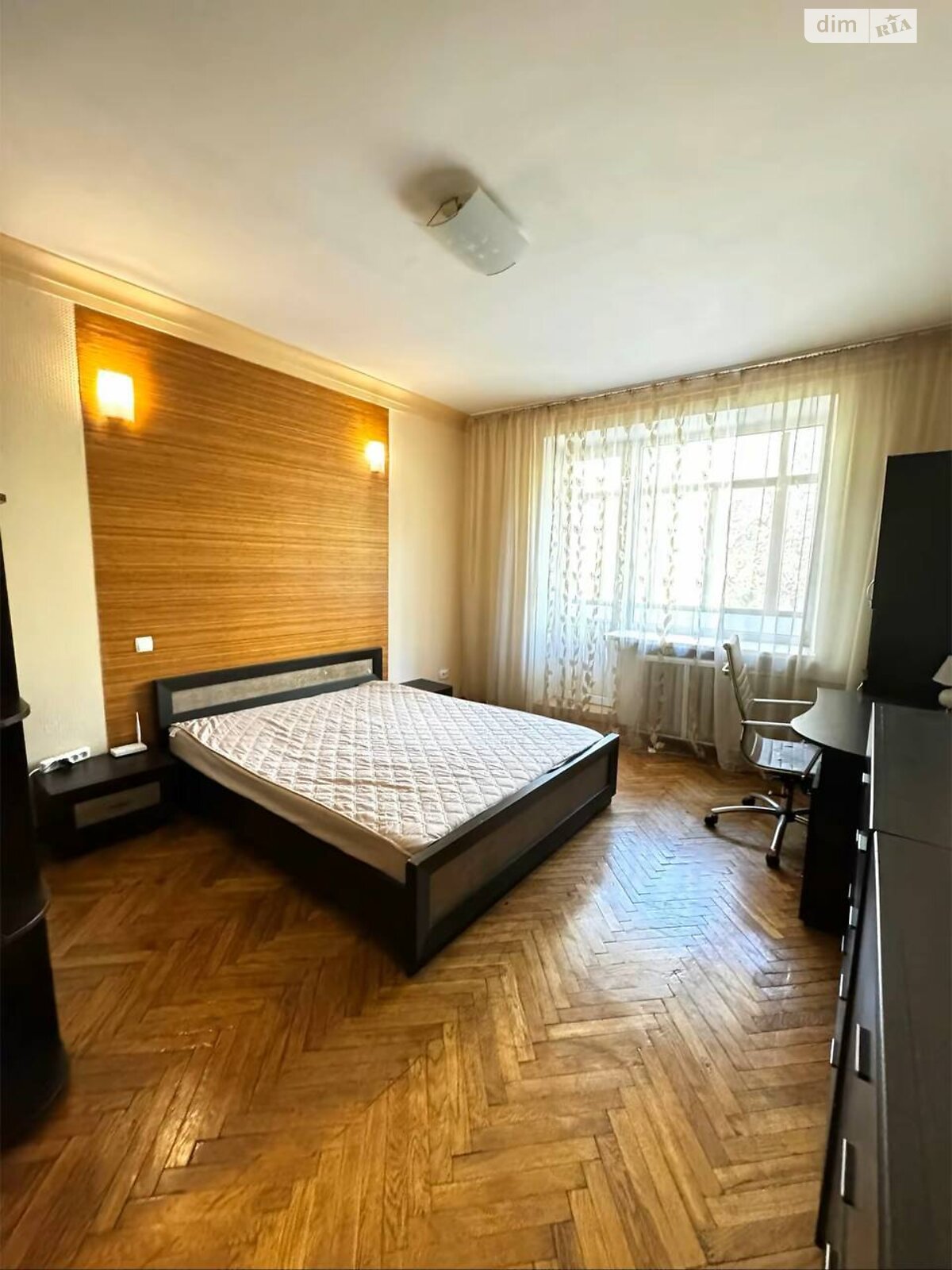 Продажа двухкомнатной квартиры в Днепре, на ул. Мудрого Ярослава князя 8, район Набережная фото 1