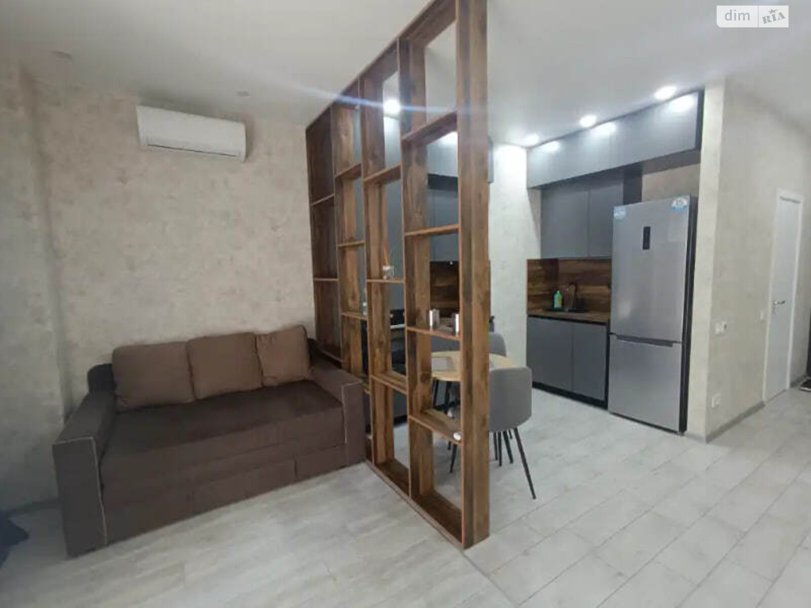 Продажа однокомнатной квартиры в Днепре, на просп. Яворницкого Дмитрия 72, район Набережная фото 1 Продажа однокомнатной квартиры в Днепре, на просп. Яворницкого Дмитрия 72, район Набережная фото 1