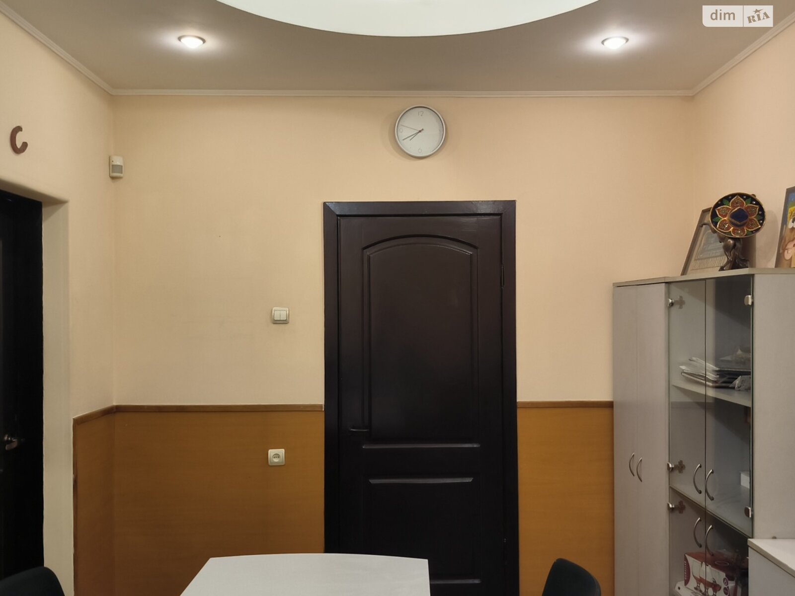 Продаж трикімнатної квартири в Дніпрі, на вул. Паторжинського 13, район Соборний фото 1 Продаж трикімнатної квартири в Дніпрі, на вул. Паторжинського 13, район Соборний фото 1