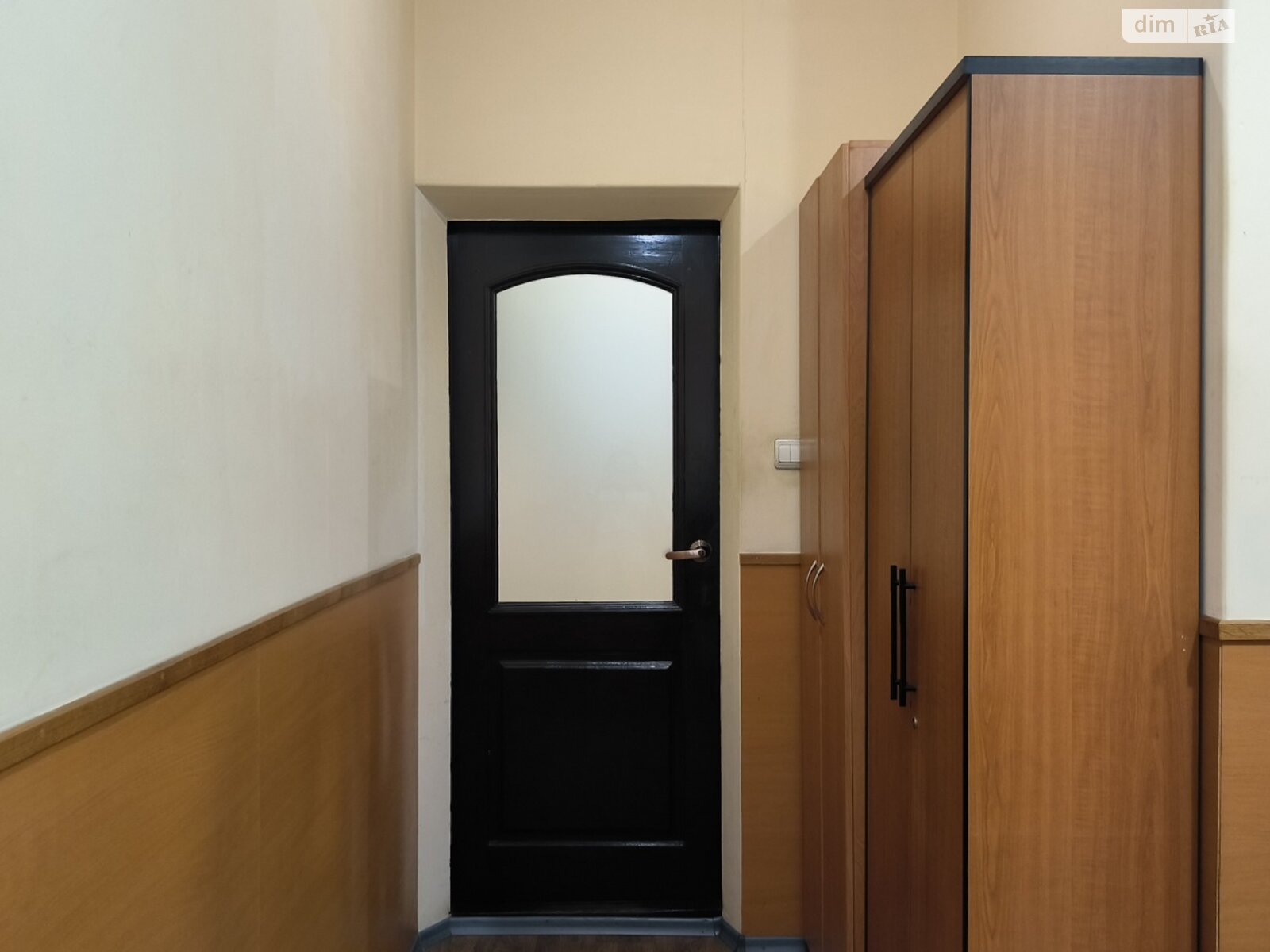 Продаж трикімнатної квартири в Дніпрі, на вул. Паторжинського 13, район Соборний фото 1 Продаж трикімнатної квартири в Дніпрі, на вул. Паторжинського 13, район Соборний фото 1