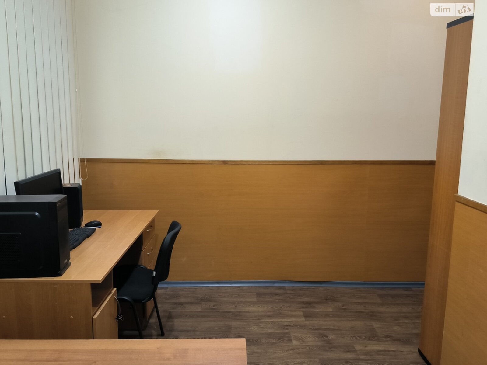 Продаж трикімнатної квартири в Дніпрі, на вул. Паторжинського 13, район Соборний фото 1 Продаж трикімнатної квартири в Дніпрі, на вул. Паторжинського 13, район Соборний фото 1