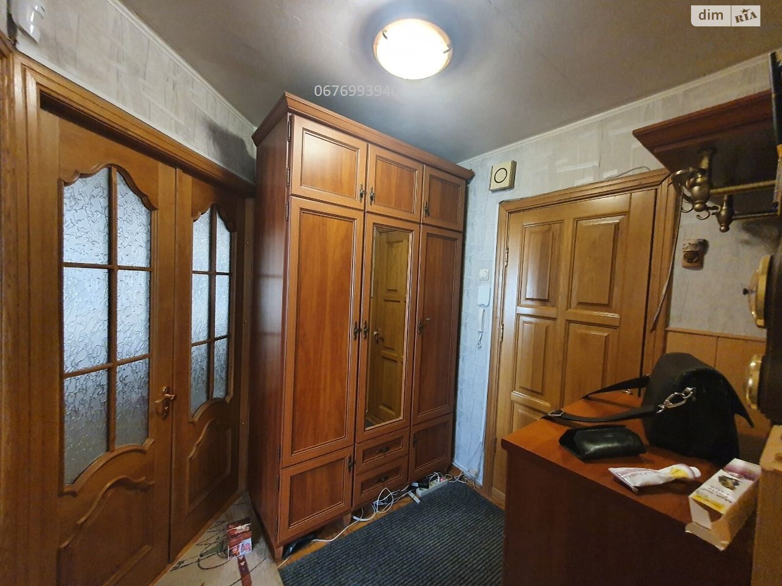Продажа трехкомнатной квартиры в Днепре, на ул. Паторжинского, фото 1 Продажа трехкомнатной квартиры в Днепре, на ул. Паторжинского, фото 1