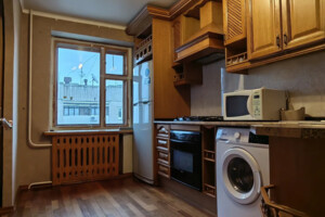 Продажа трехкомнатной квартиры в Днепре, на ул. Донцова Дмитрия 2, район Нагорный фото 2