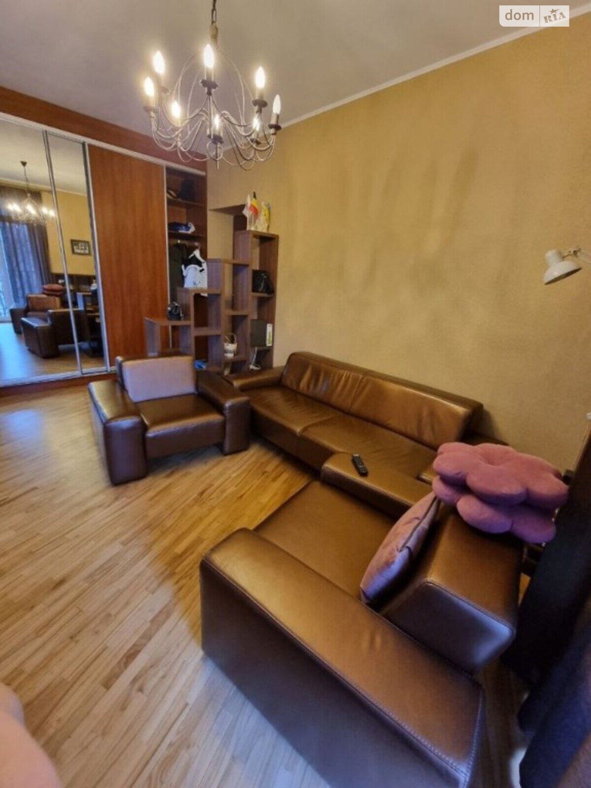 Продаж двокімнатної квартири в Дніпрі, на вул. Героїв Крут 1, район Нагорний фото 1