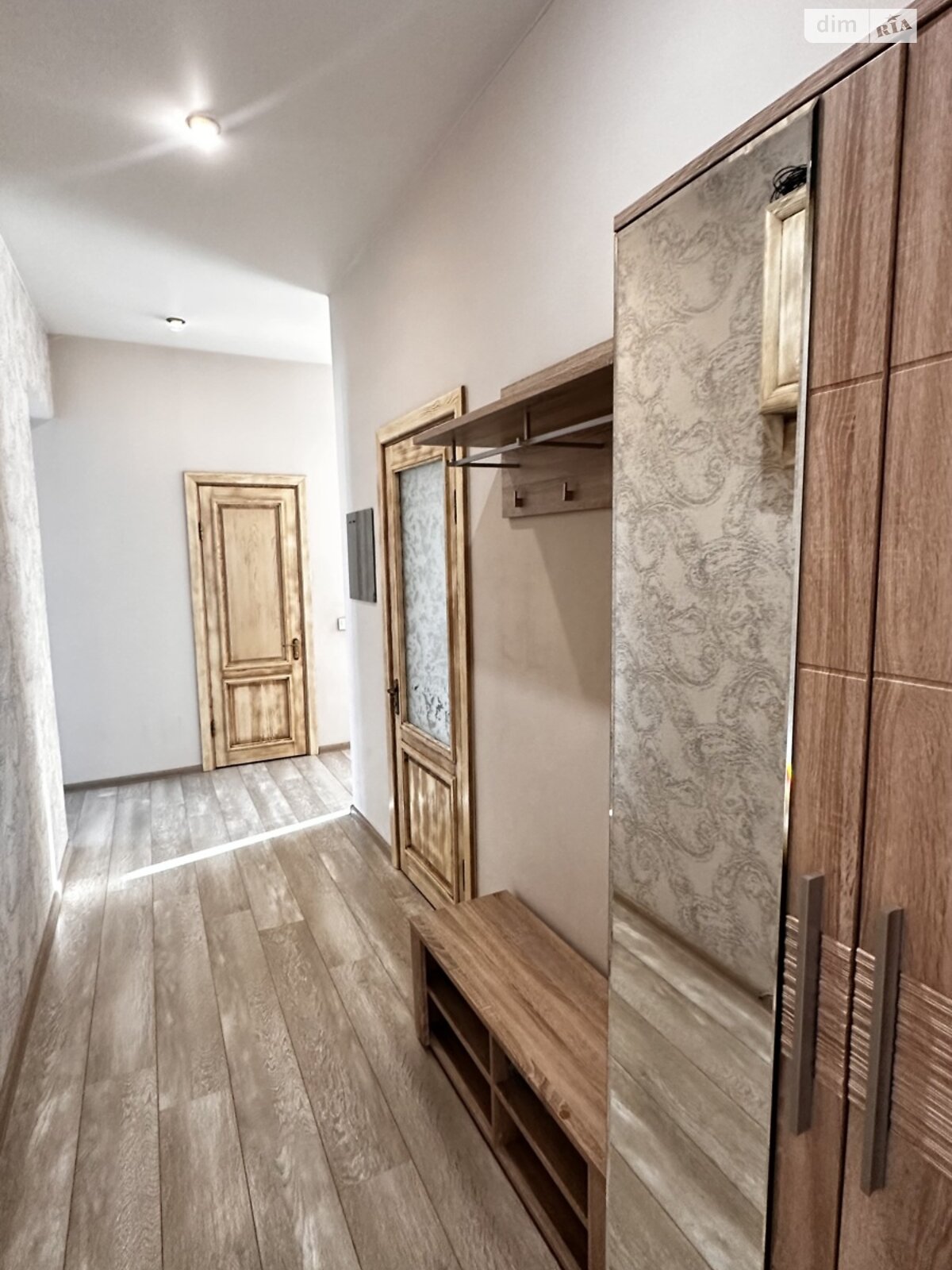 Продажа двухкомнатной квартиры в Днепре, на ул. Героев Крут 1, район Нагорный фото 1