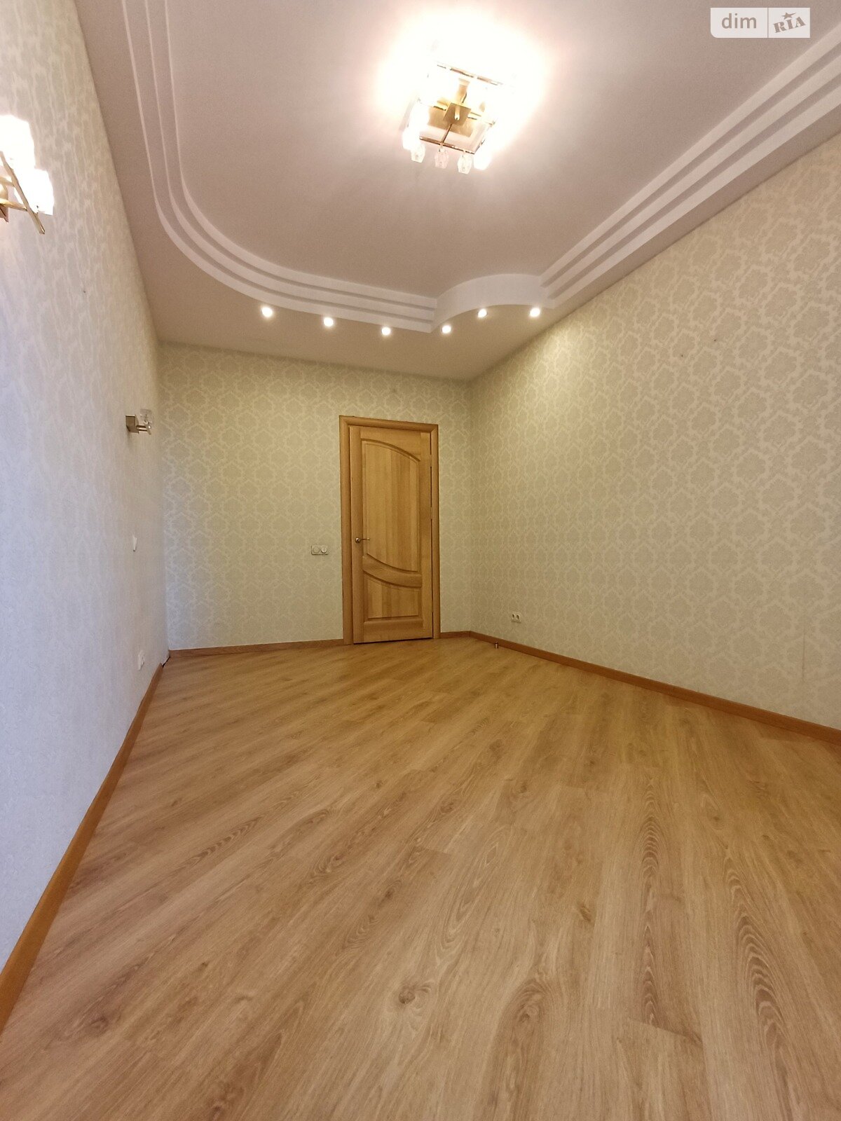 Продаж двокімнатної квартири в Дніпрі, на вул. Гоголя 1, район Нагорний фото 1